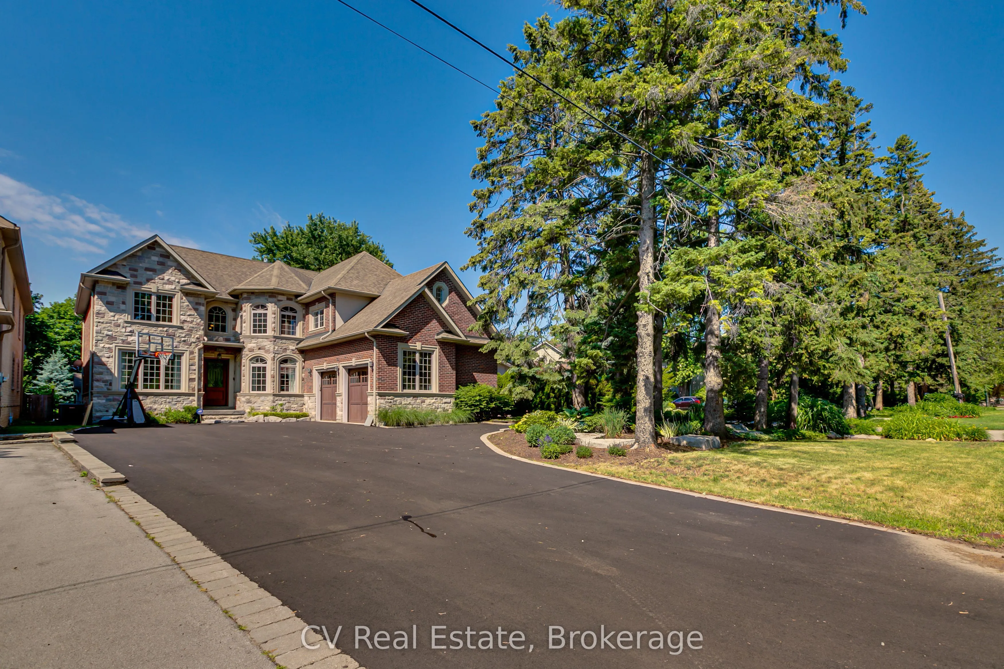 Detached Home For Lease | W13718242