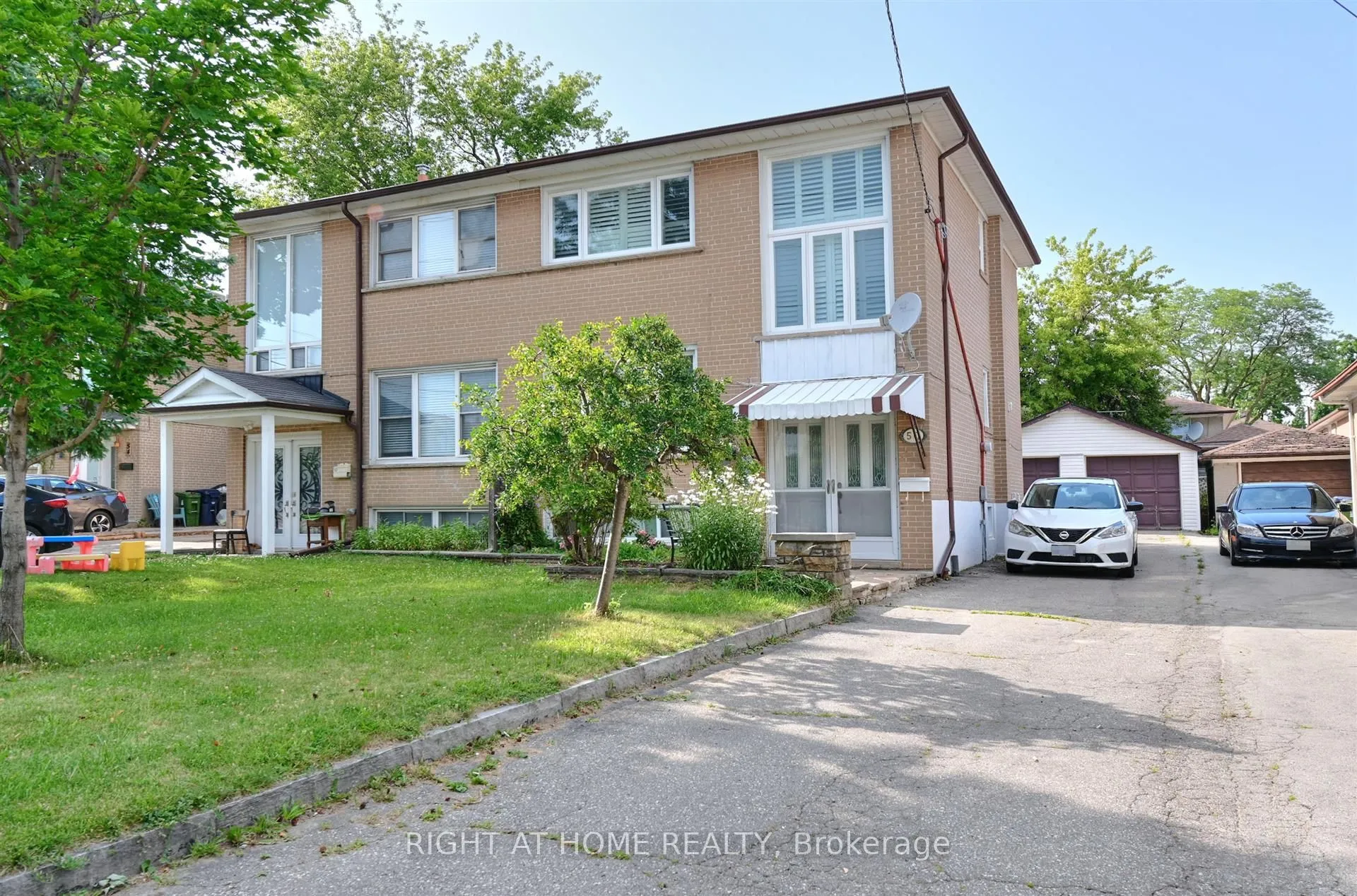 Semi-Detached Home For Sale | W13718716