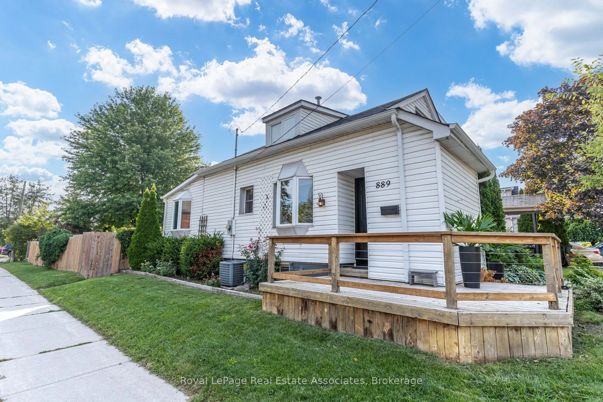 Detached Home For Sale | W13719468
