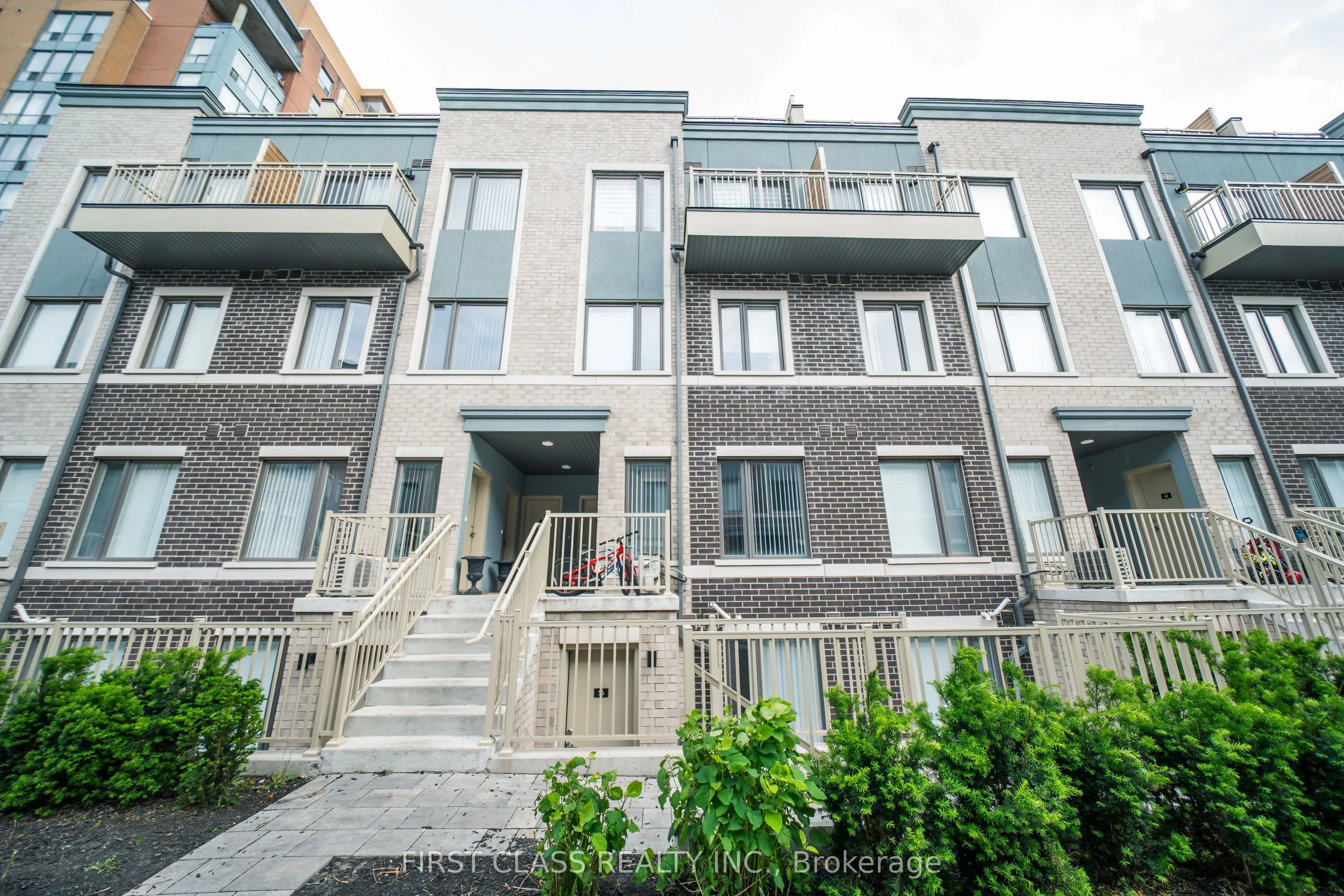 Property For Lease | W13720672