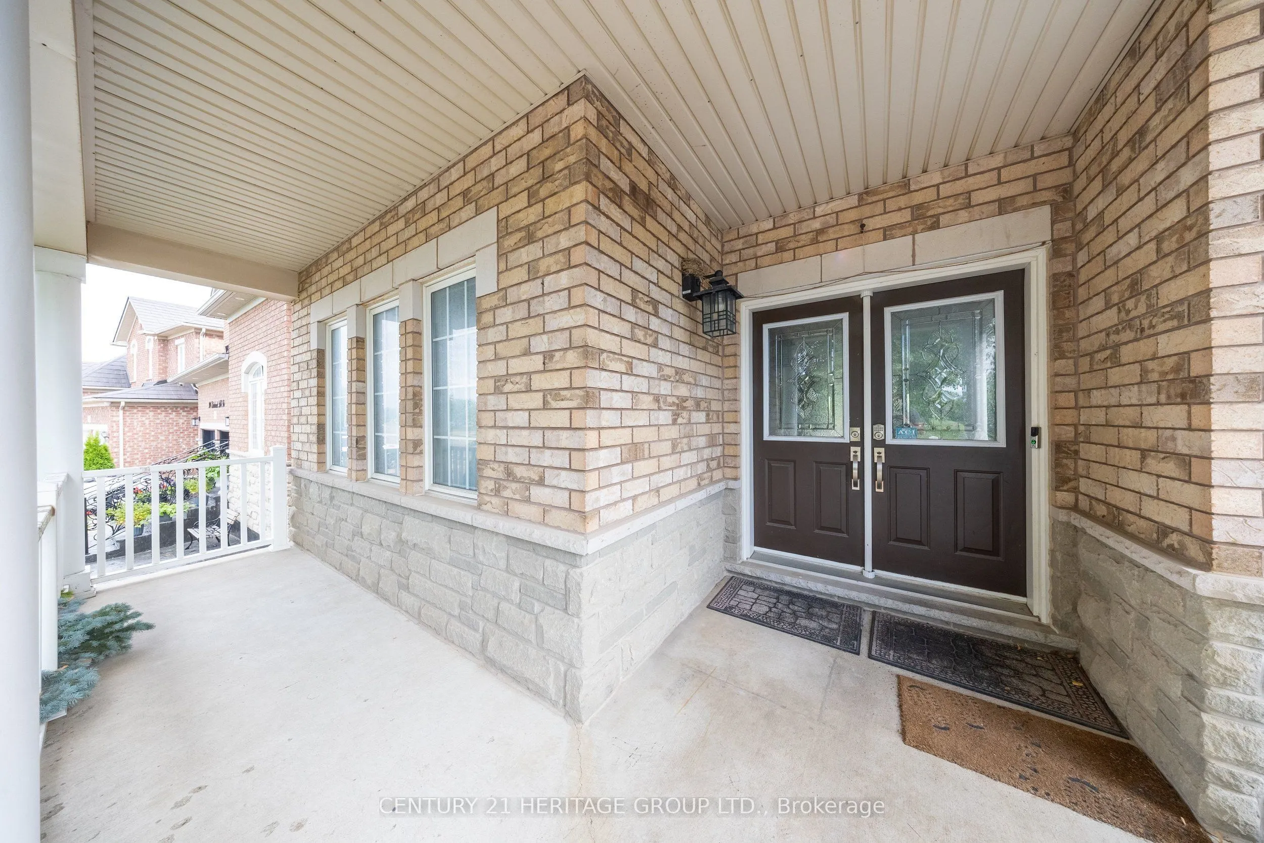 Detached Home For Lease | W13721582