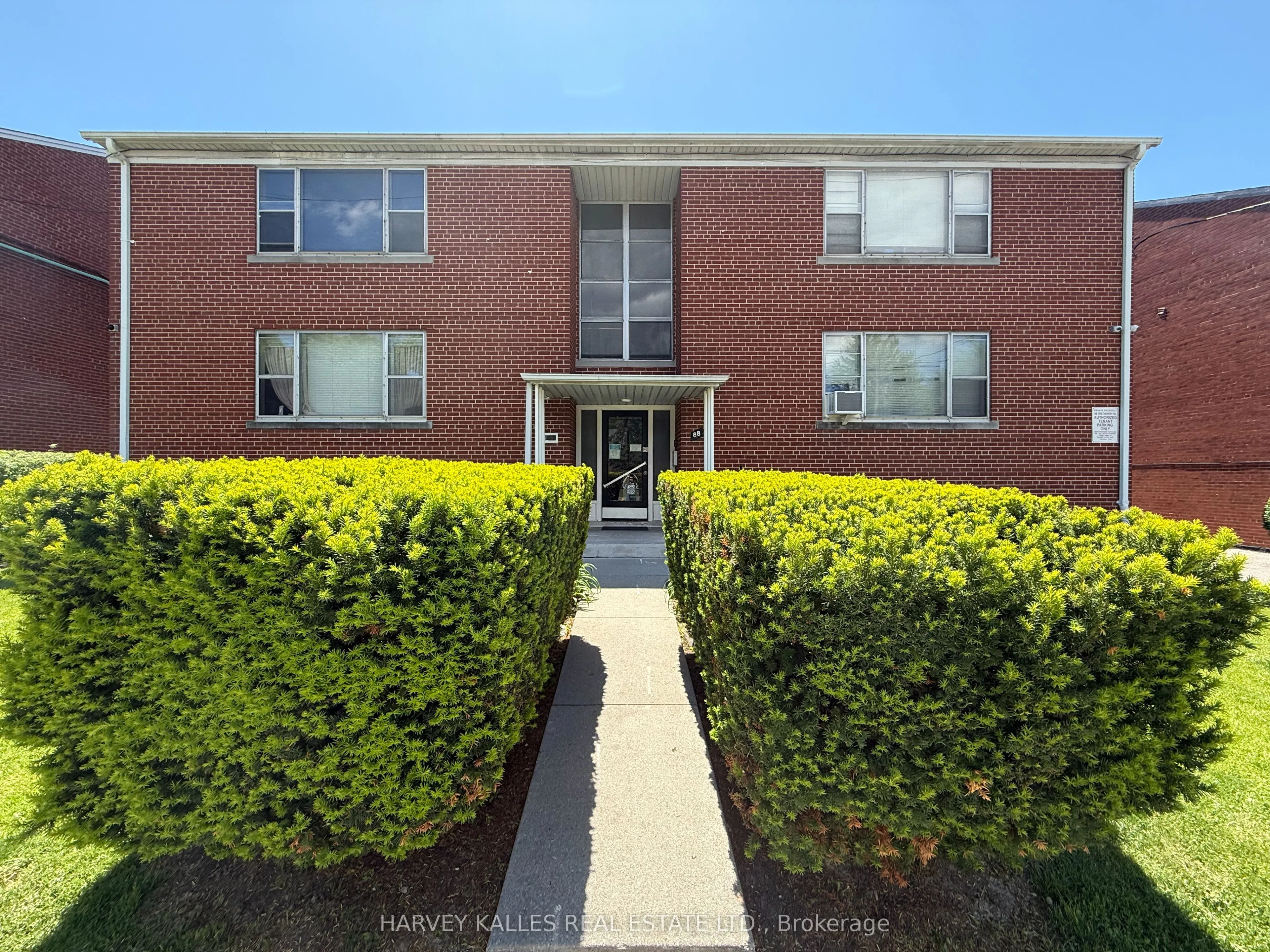 Multiplex For Lease | W13722174