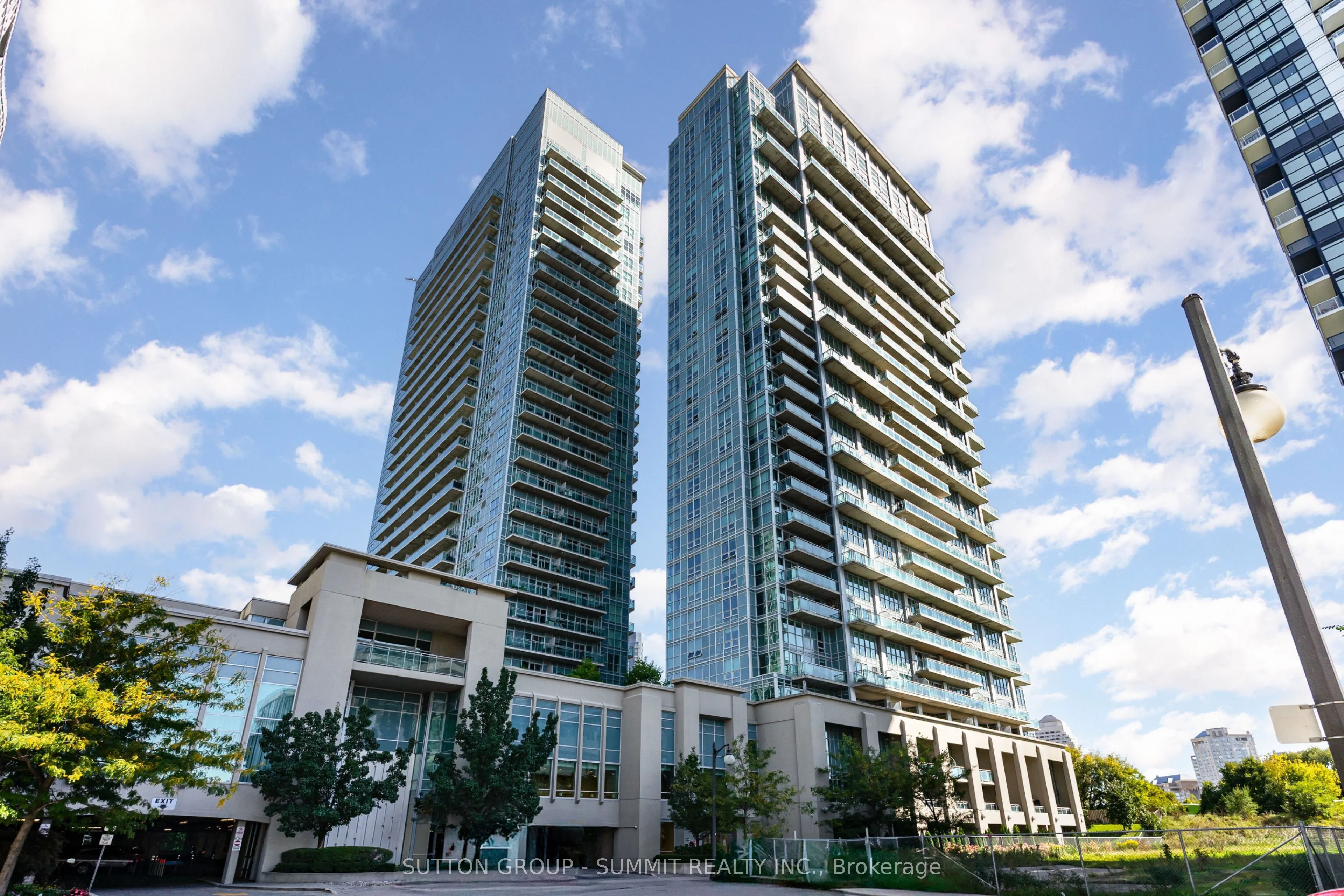 Property For Lease | W13723138