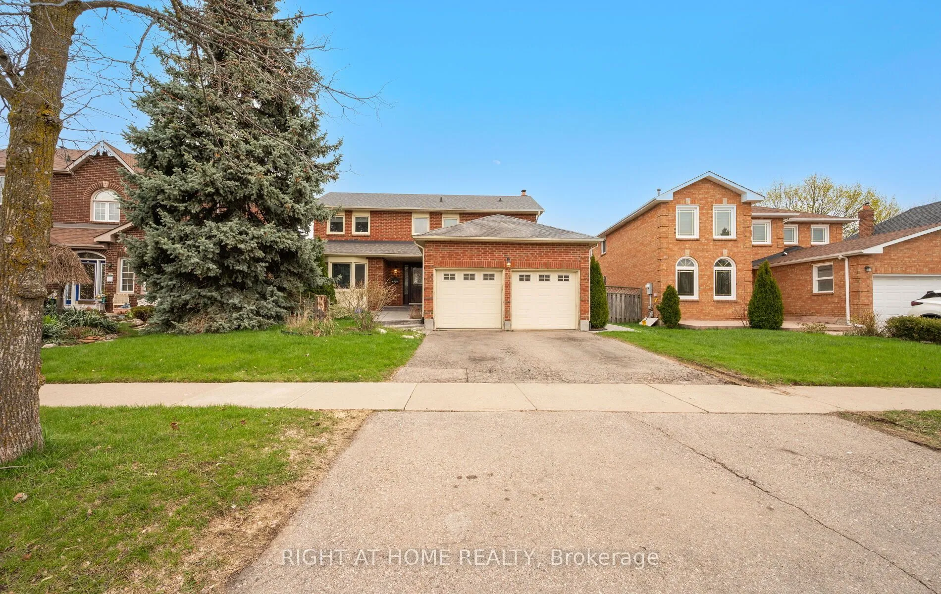 Detached Home For Sale | W13723226