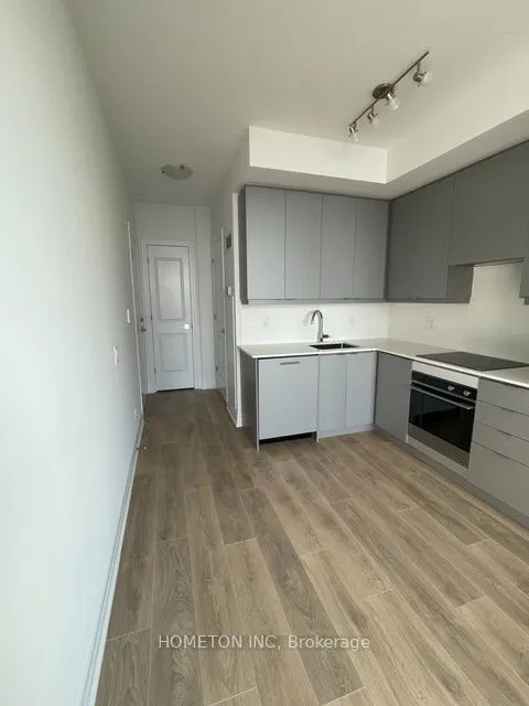 Property For Lease | W13723844