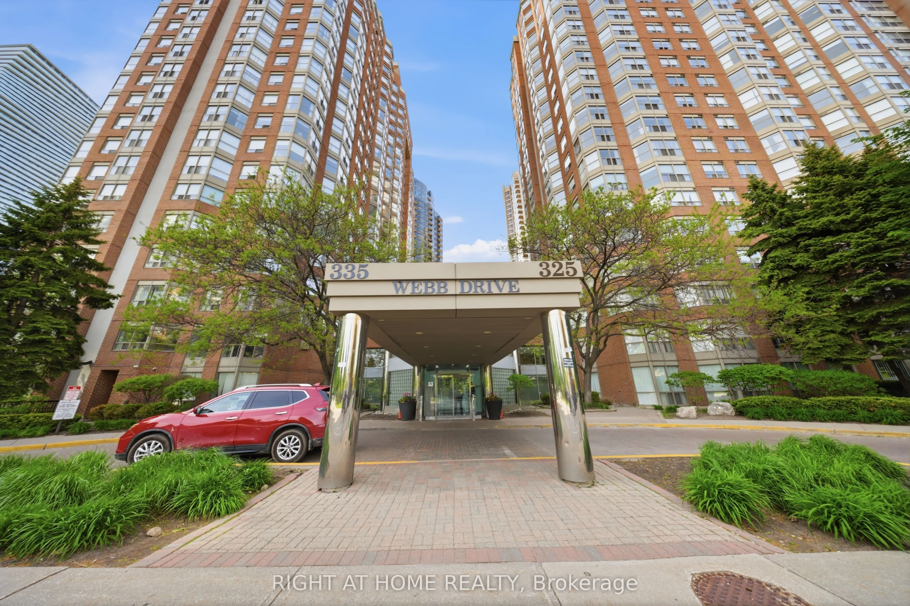 Property For Lease | W13723978