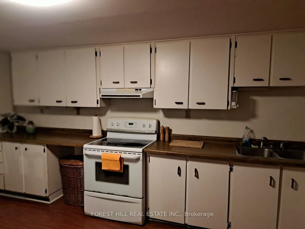 Semi-Detached Home For Lease | W13724100