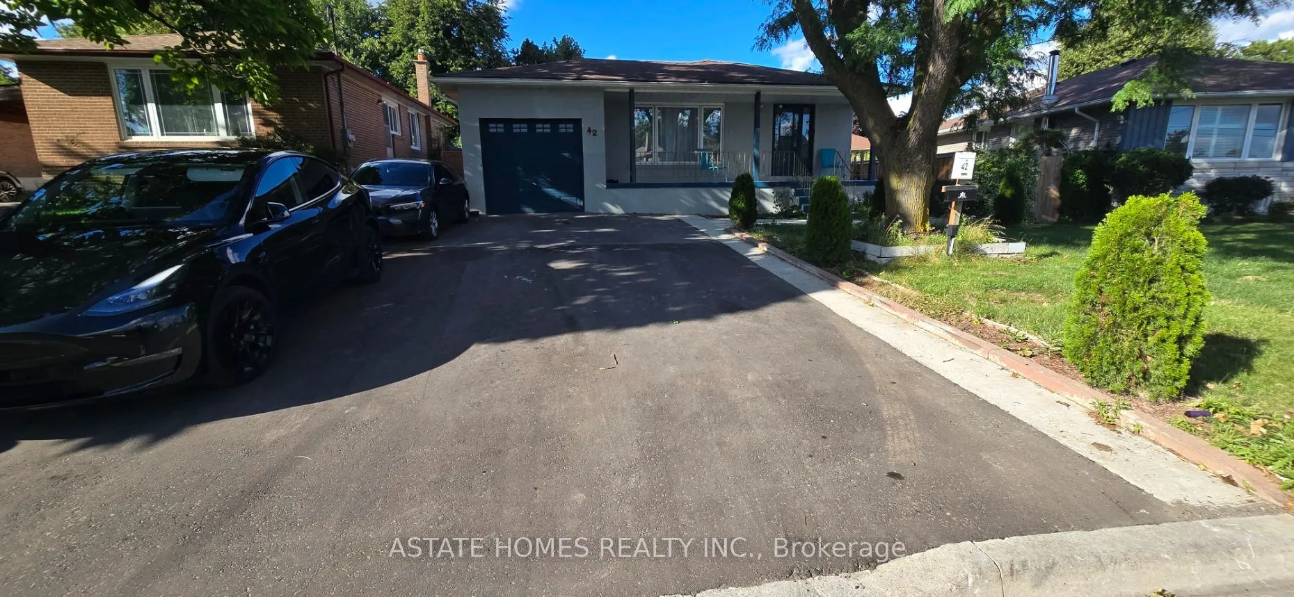Detached Home For Lease | W13724150