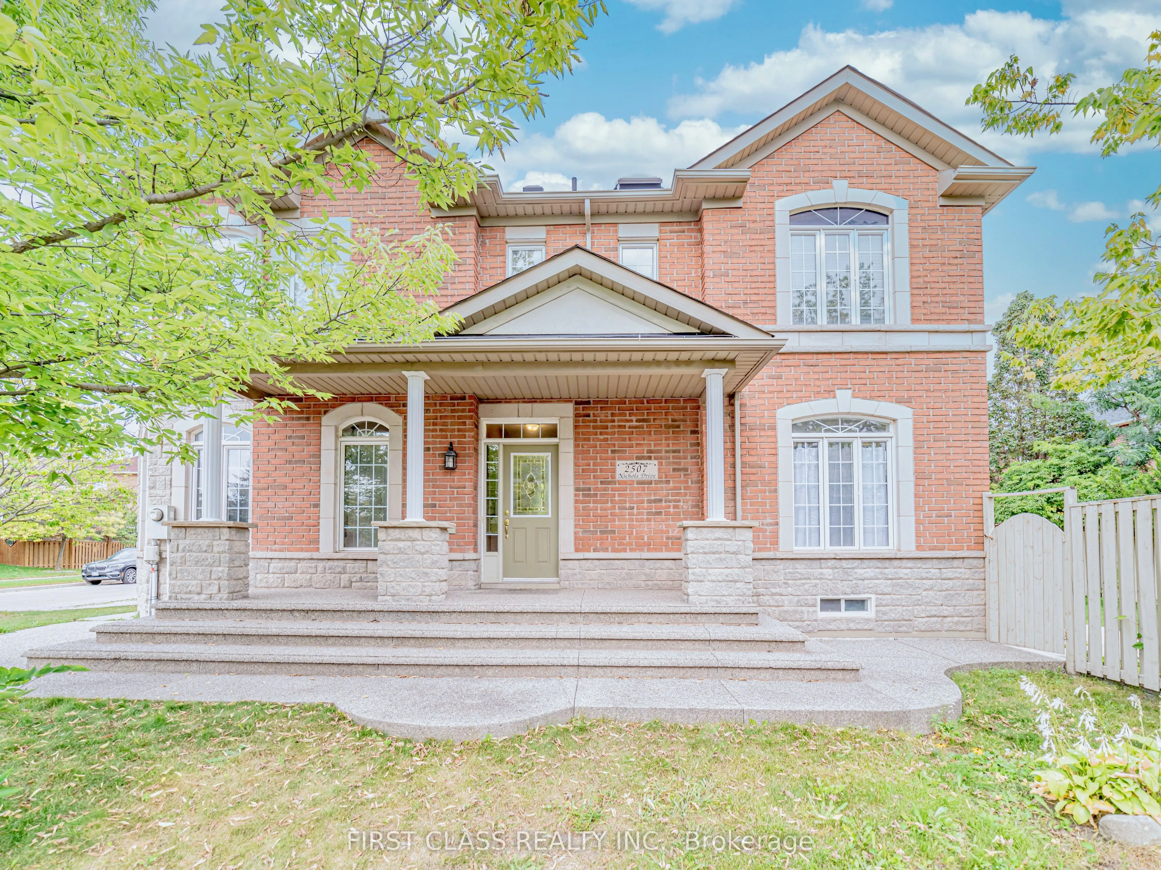 Detached Home For Lease | W13724360