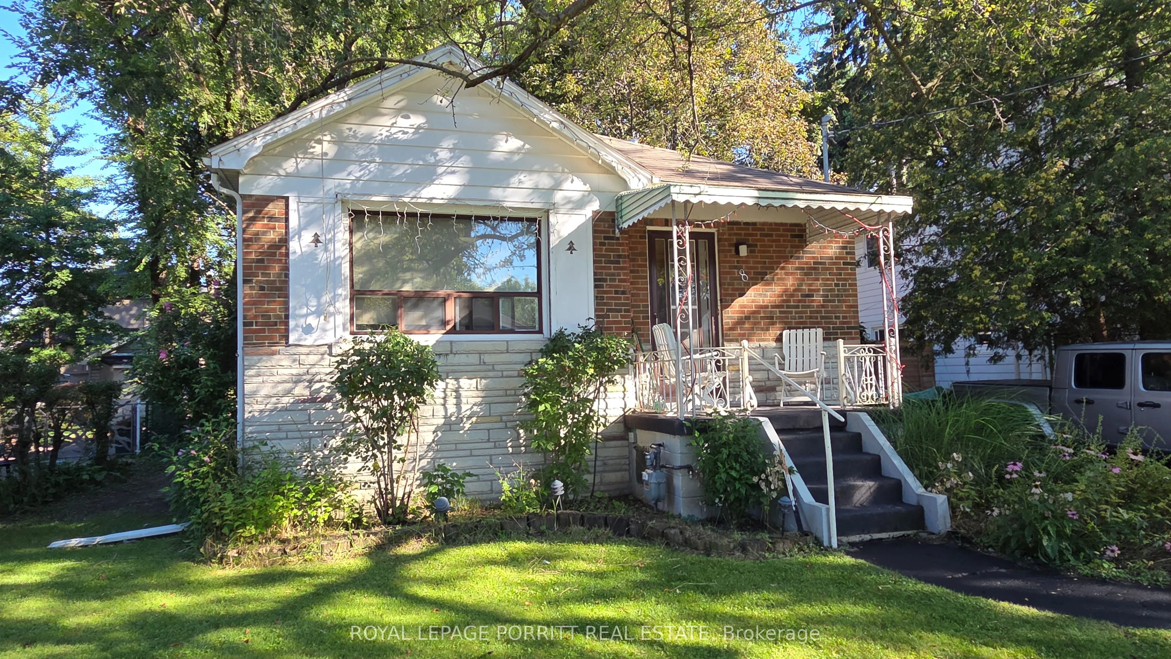 Detached Home For Lease | W13725004