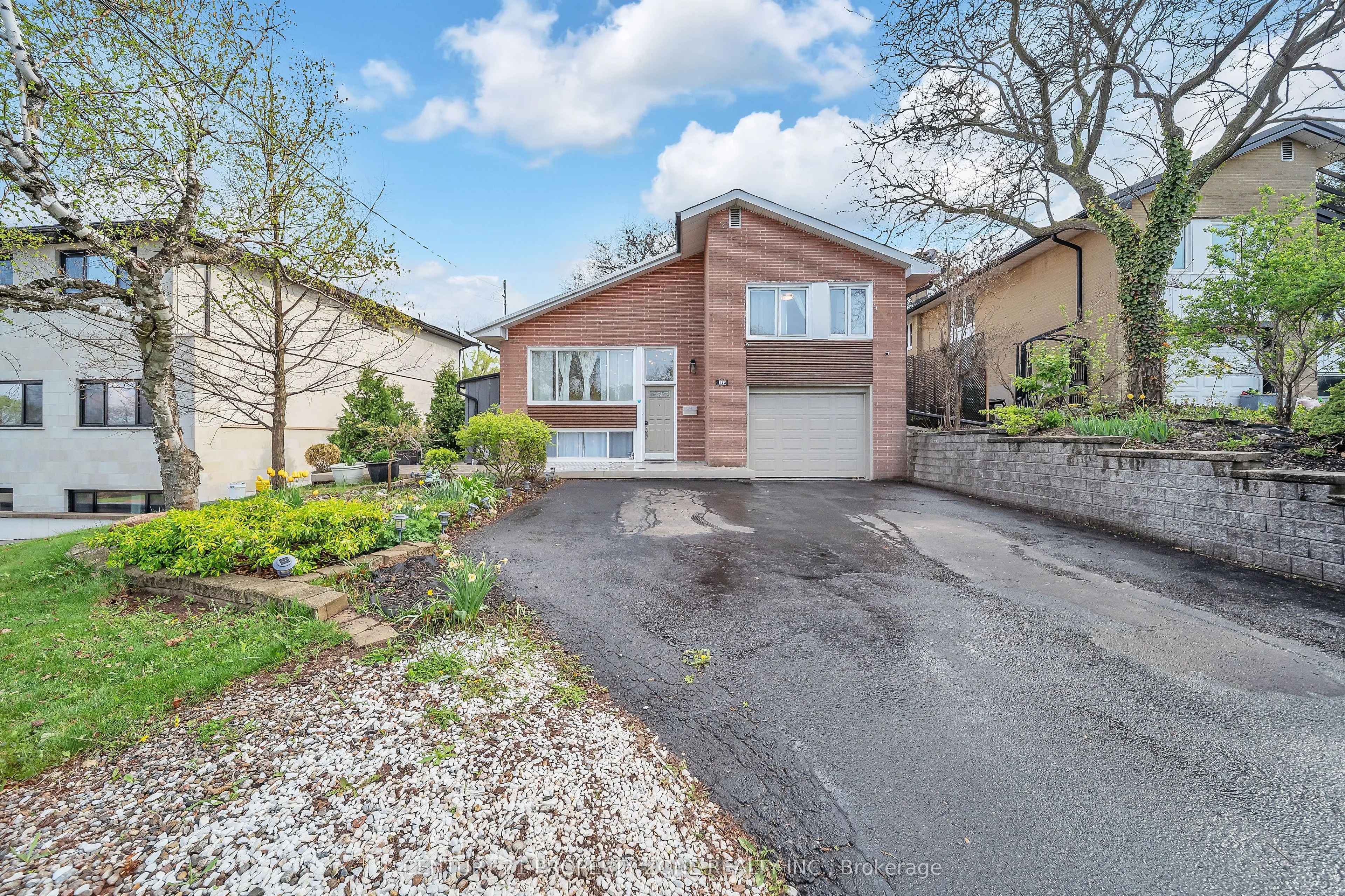 Detached Home For Sale | W13725074