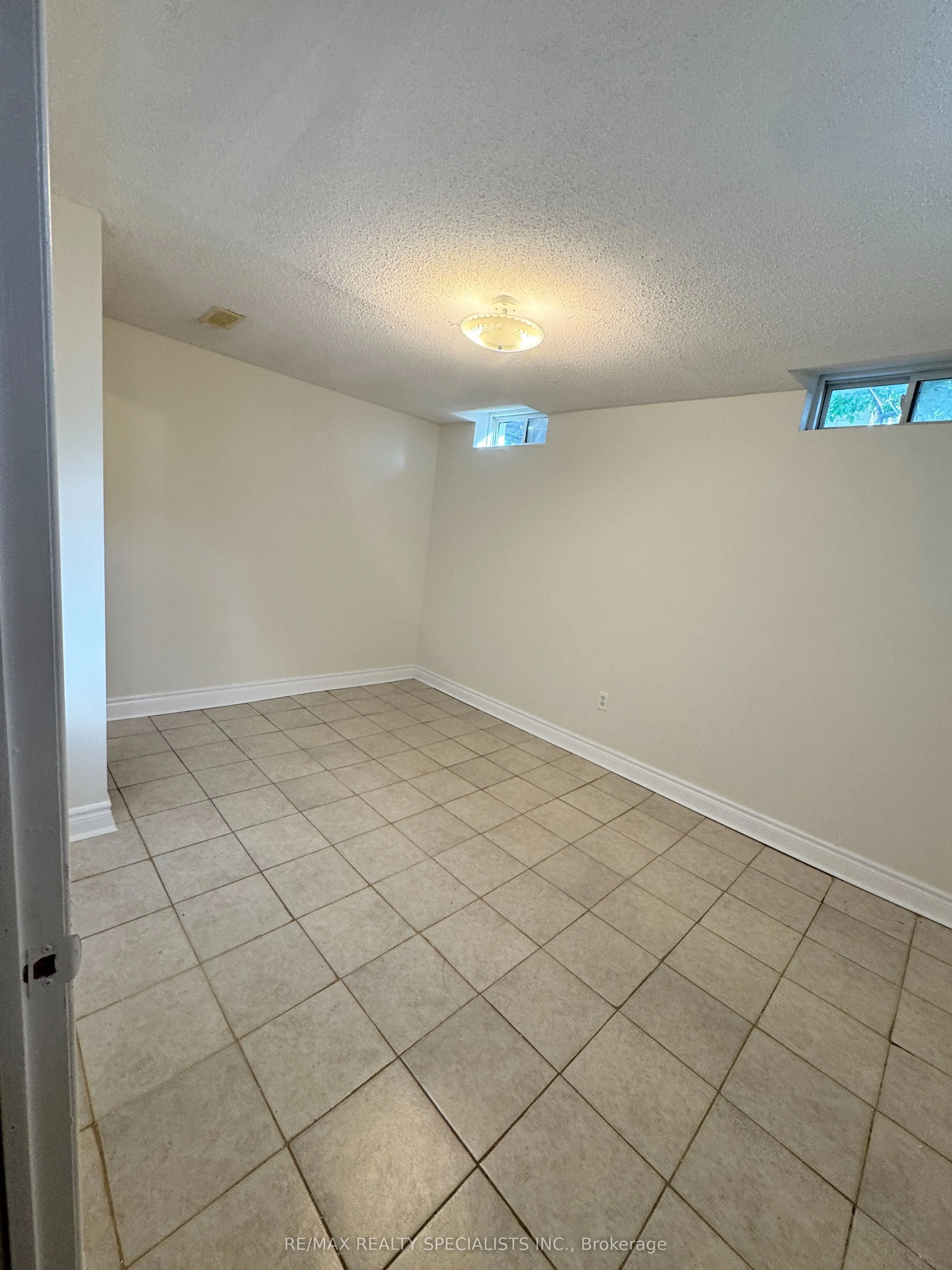 Property For Lease | W13725306