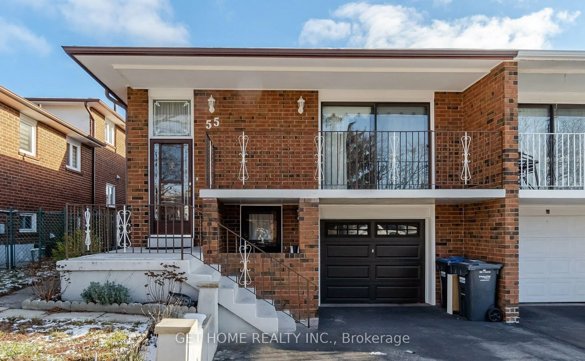 Semi-Detached Home For Lease | W13725378