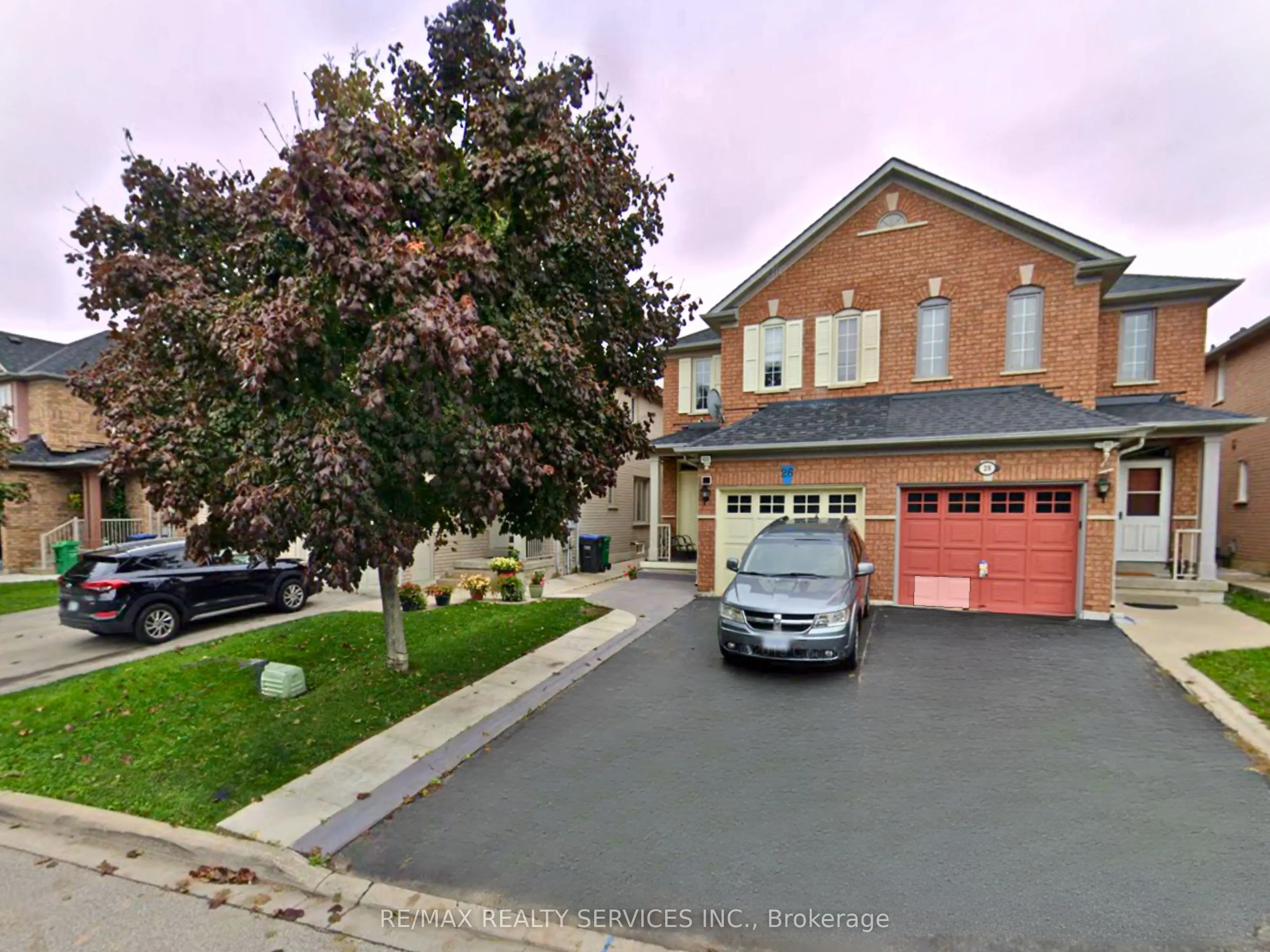 Semi-Detached Home For Lease | W13725704