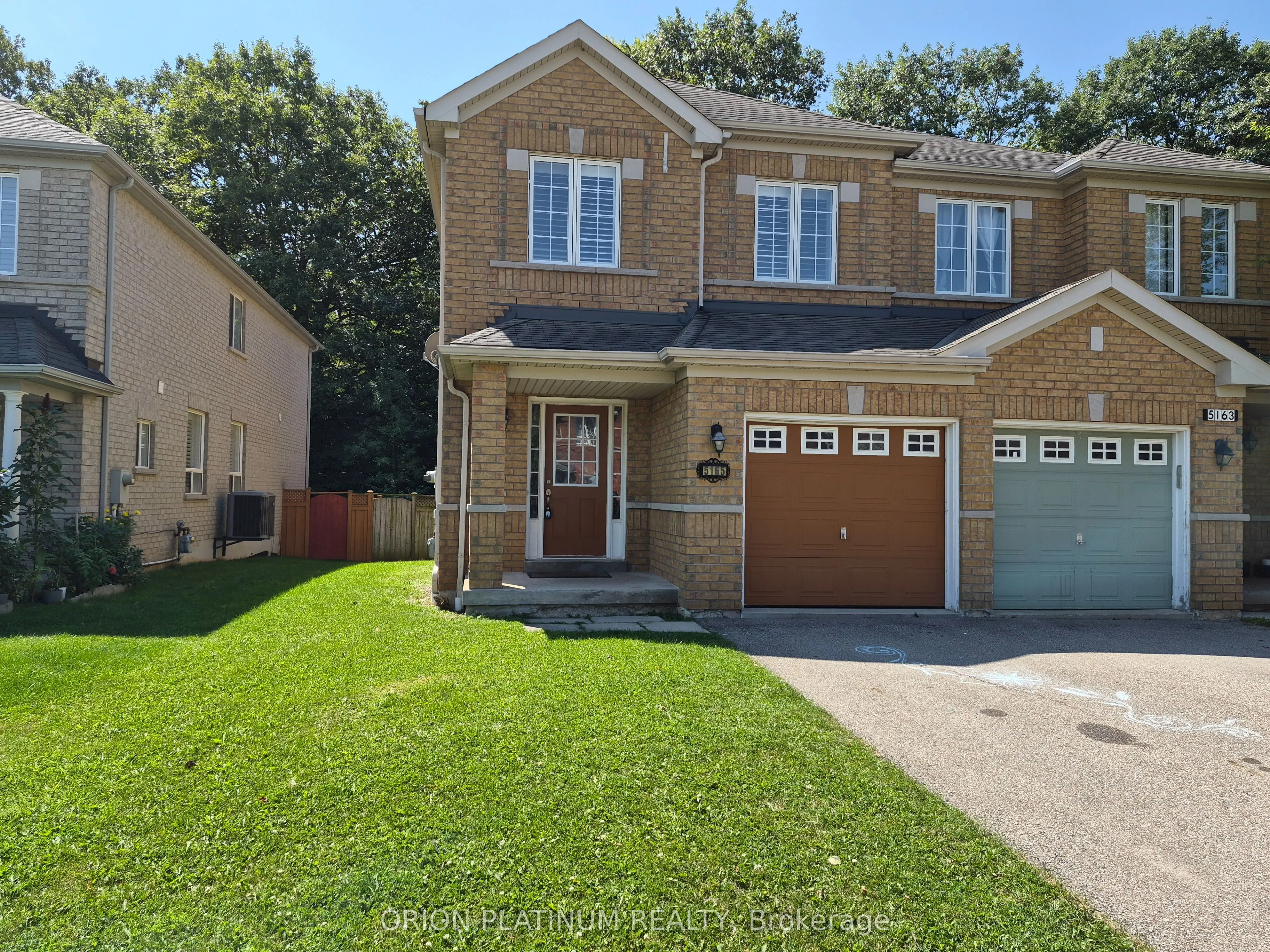 Semi-Detached Home For Lease | W13725888