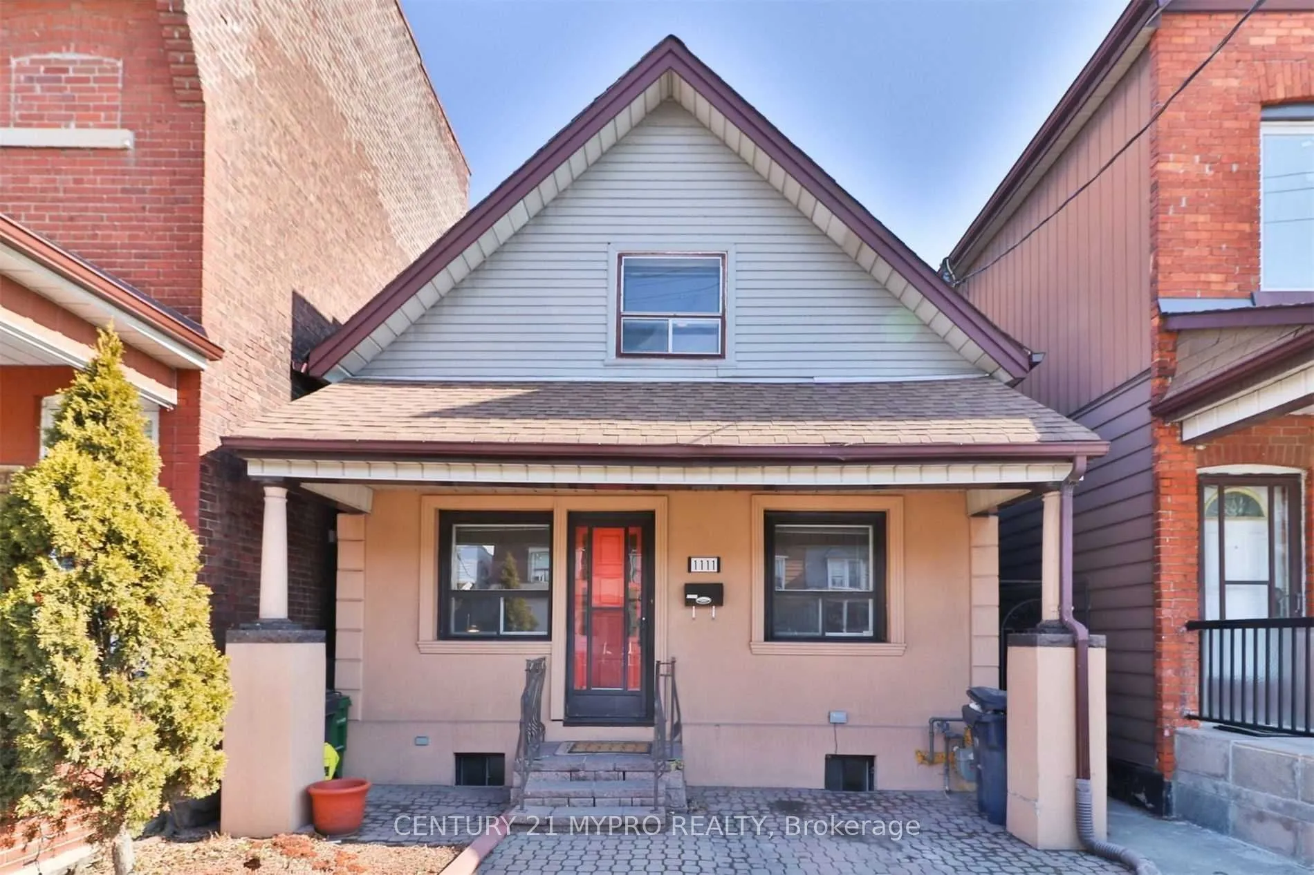 Detached Home For Lease | W13725992