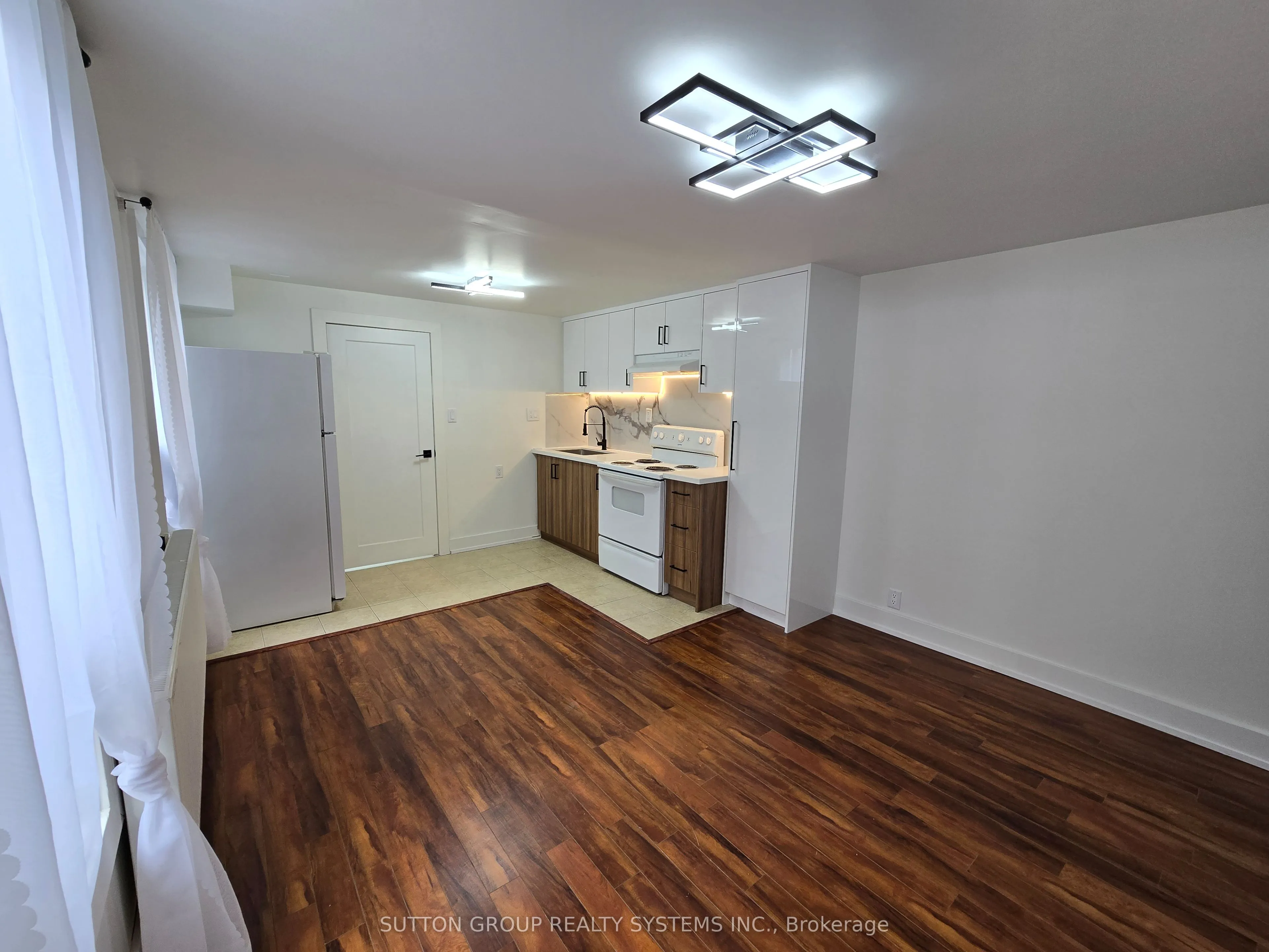 Property For Lease | W13726326