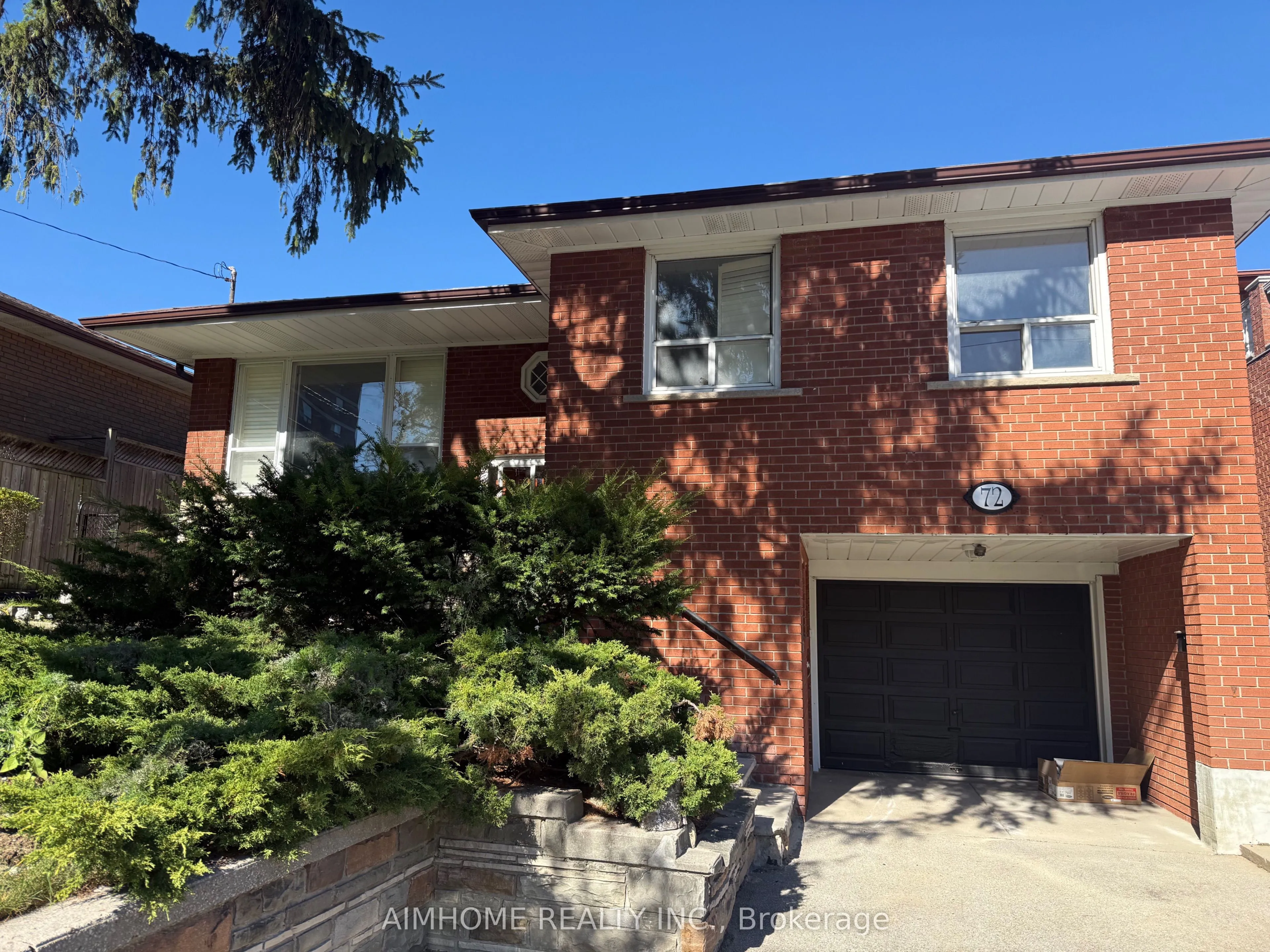 Detached Home For Lease | W13726398