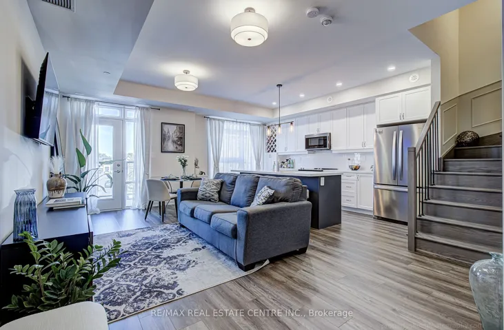 1569 Rose Way, Milton, ON L9E 1N4