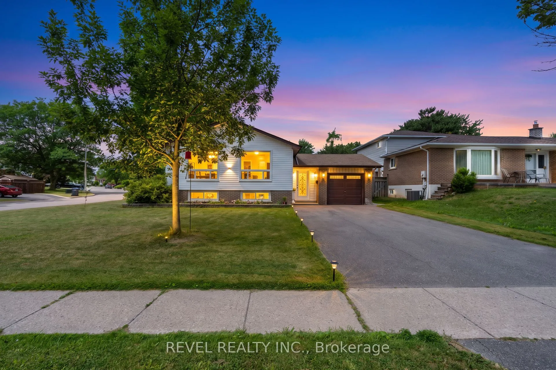 Detached Home For Sale | W13727730