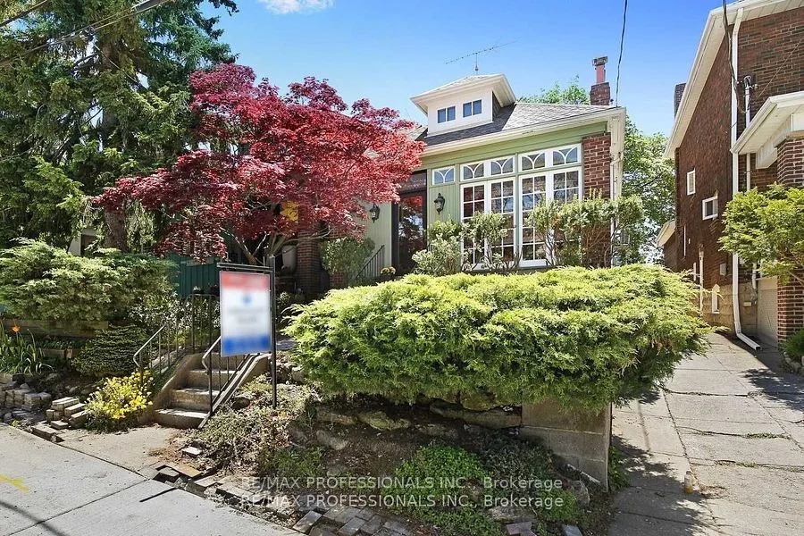 Detached Home For Lease | W13727928