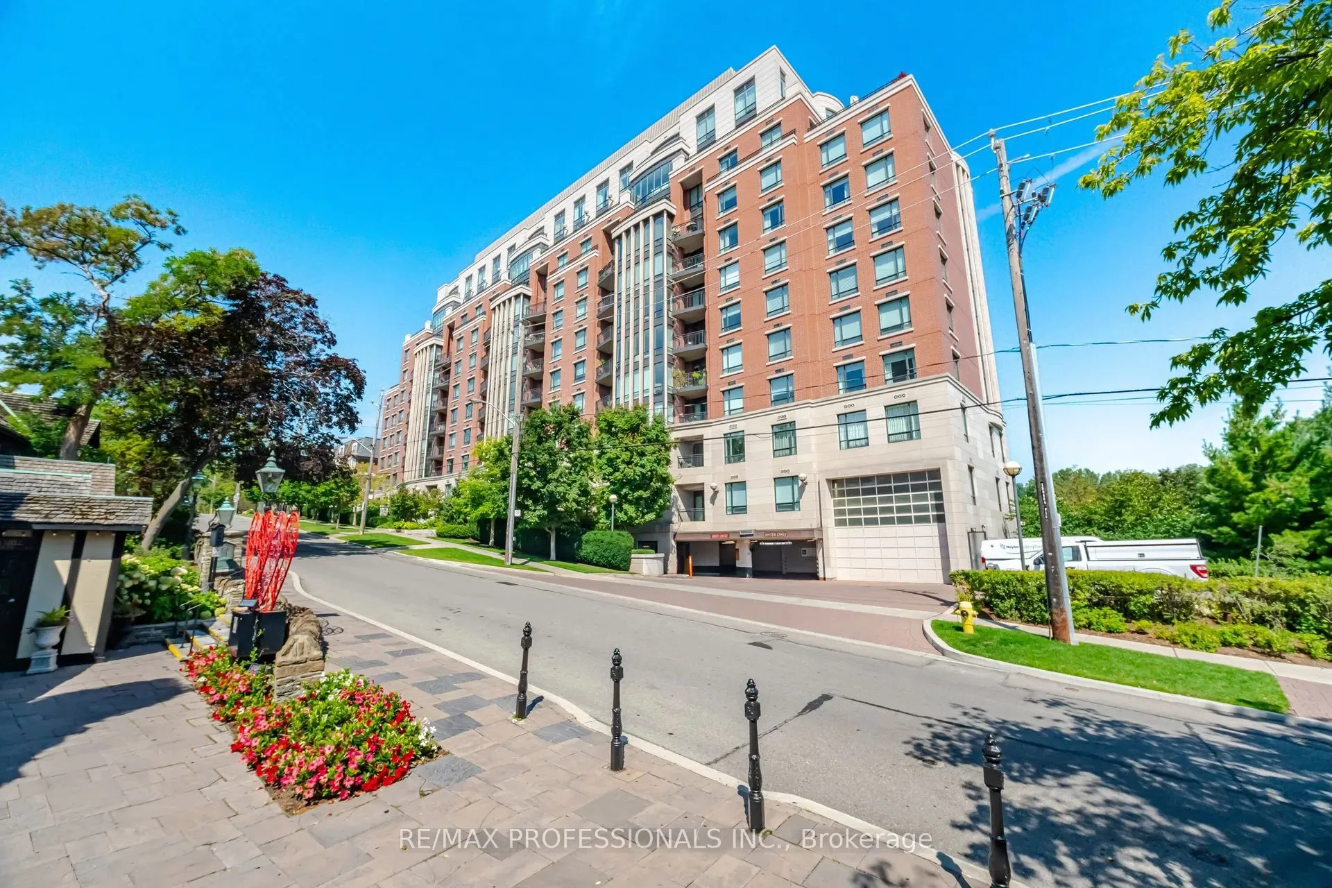 Property For Sale | W13728448