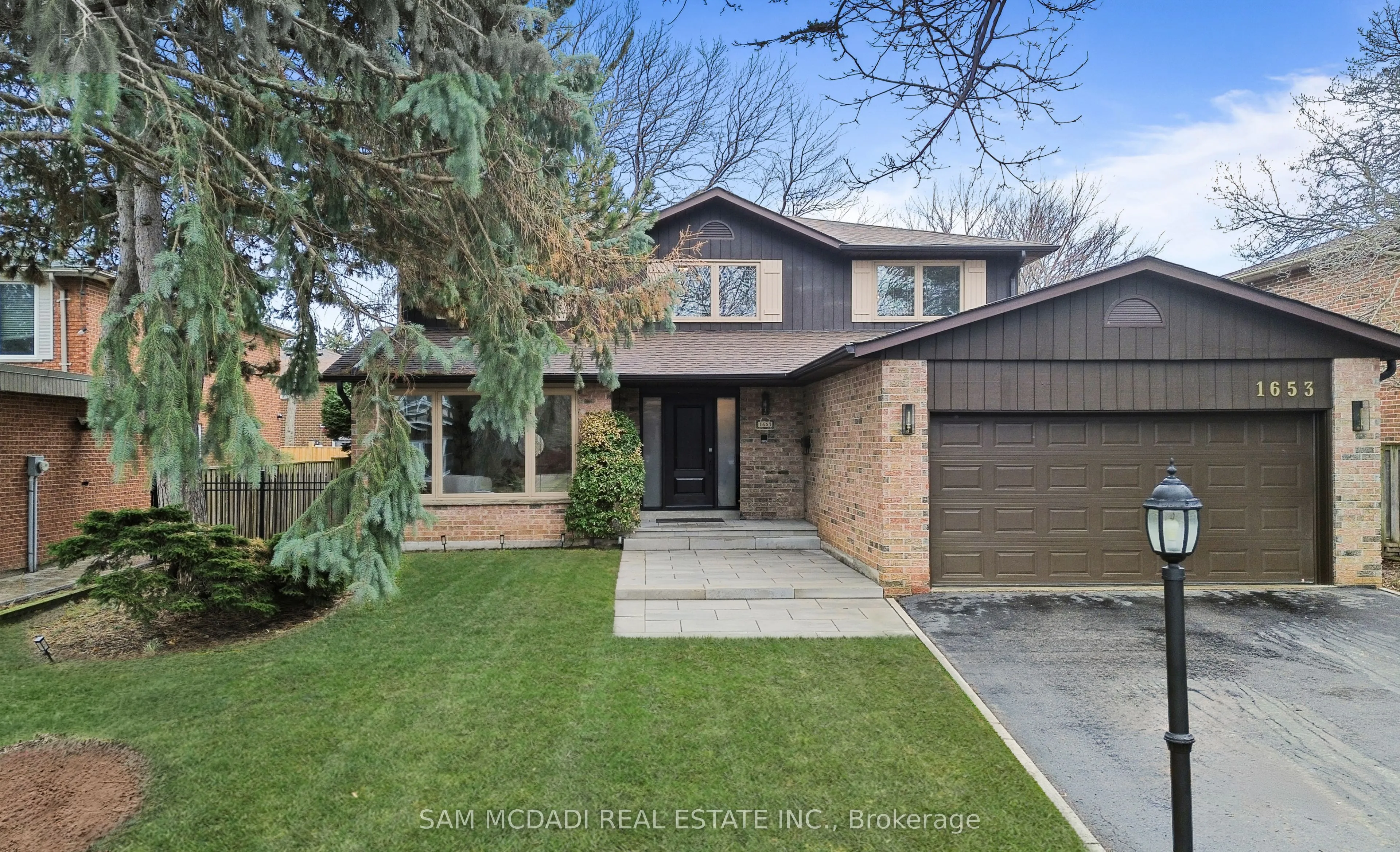 Detached Home For Sale | W13728714