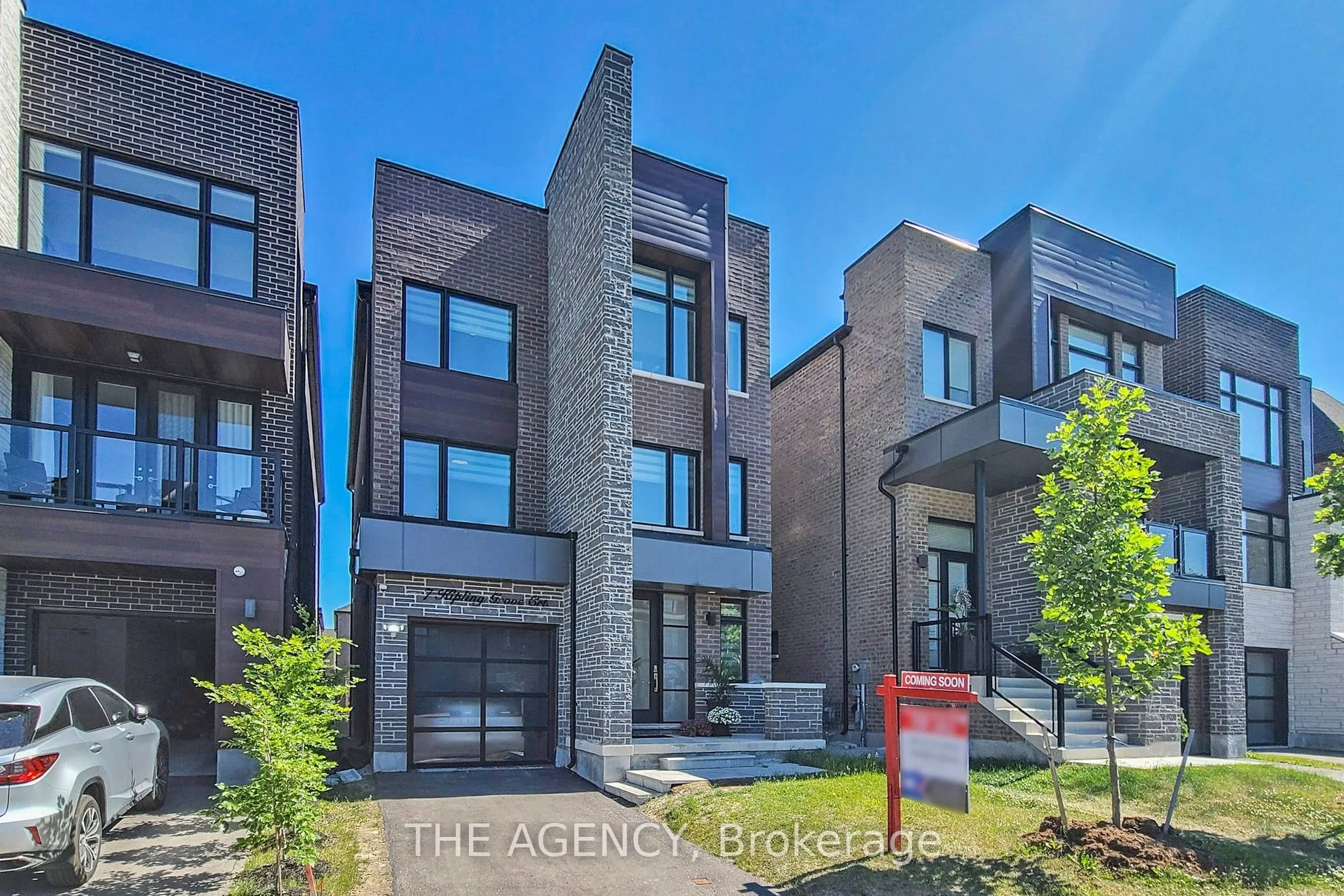 Detached Home For Lease | W13729004