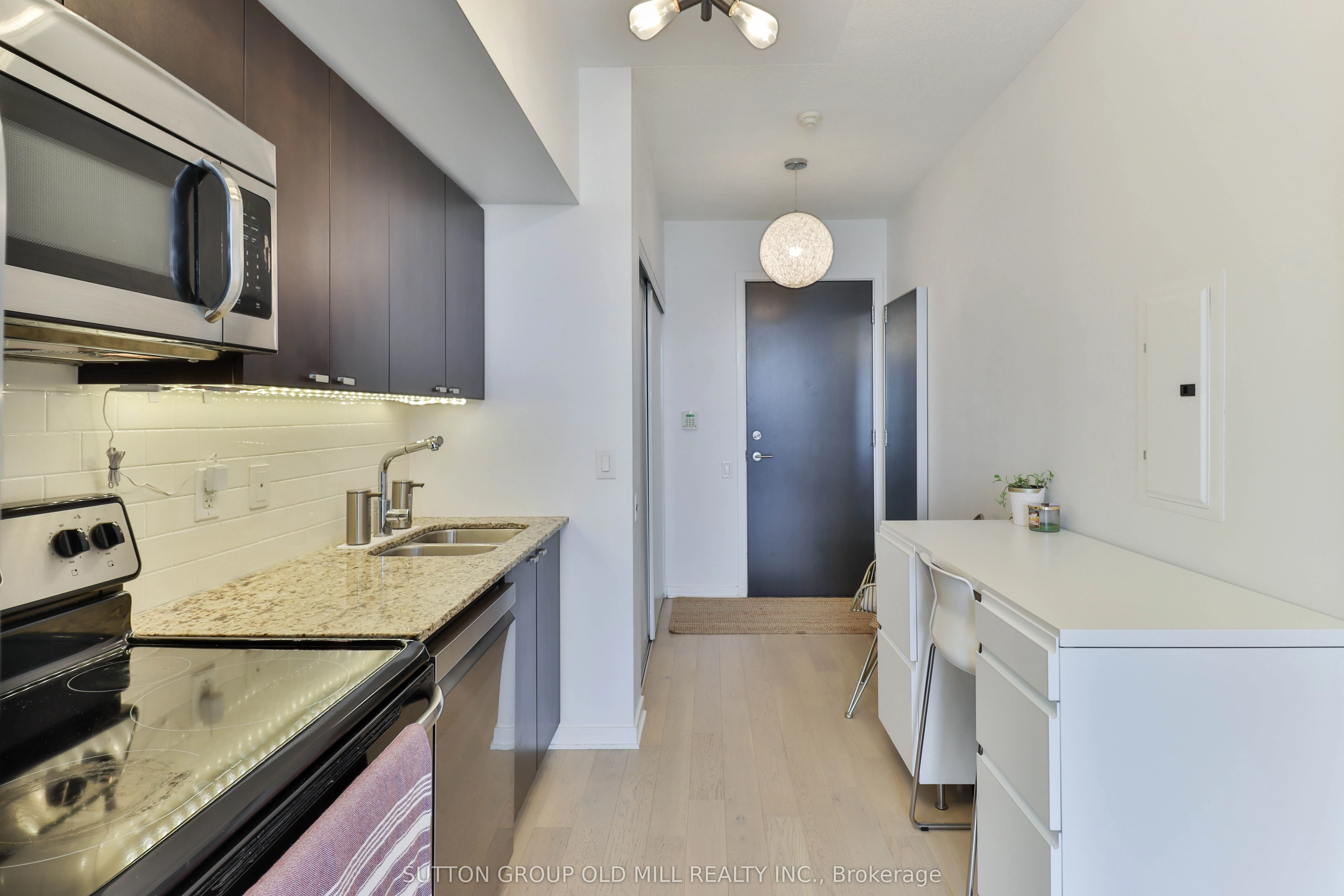 Property For Lease | W13729322