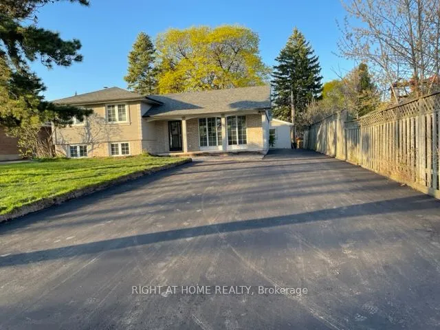 Detached Home For Lease | W13729566