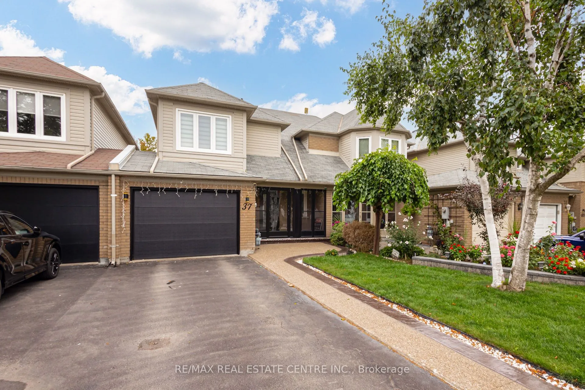 Property For Lease | W13729710