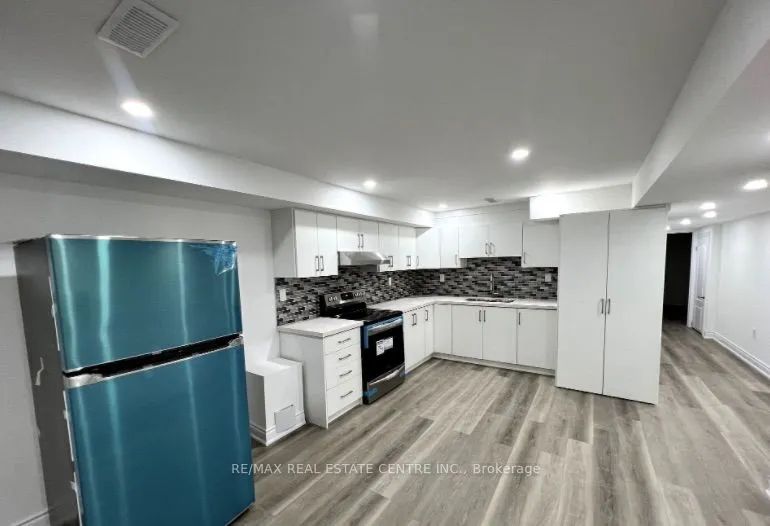 Semi-Detached Home For Lease | W13730214