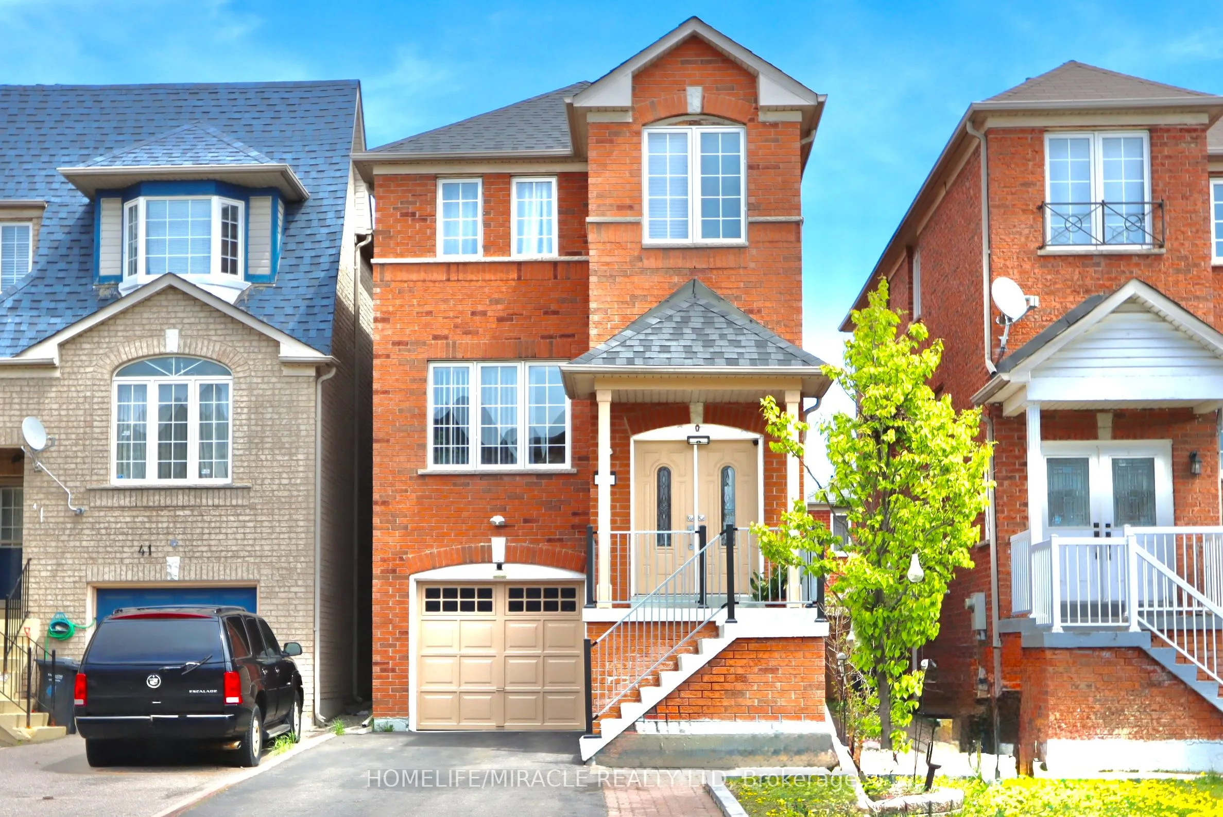Detached Home For Sale | W13730446