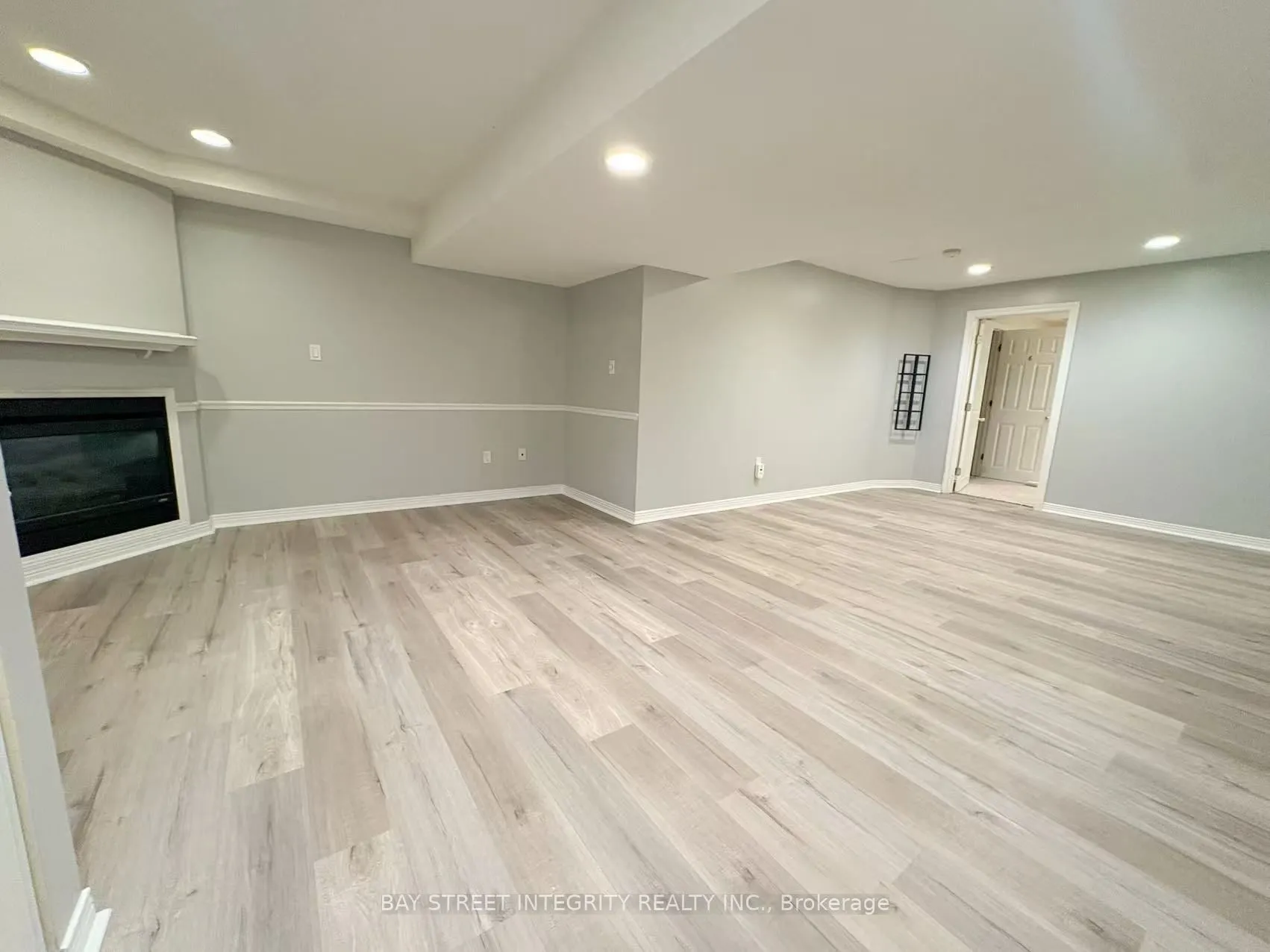 Detached Home For Lease | W13730944