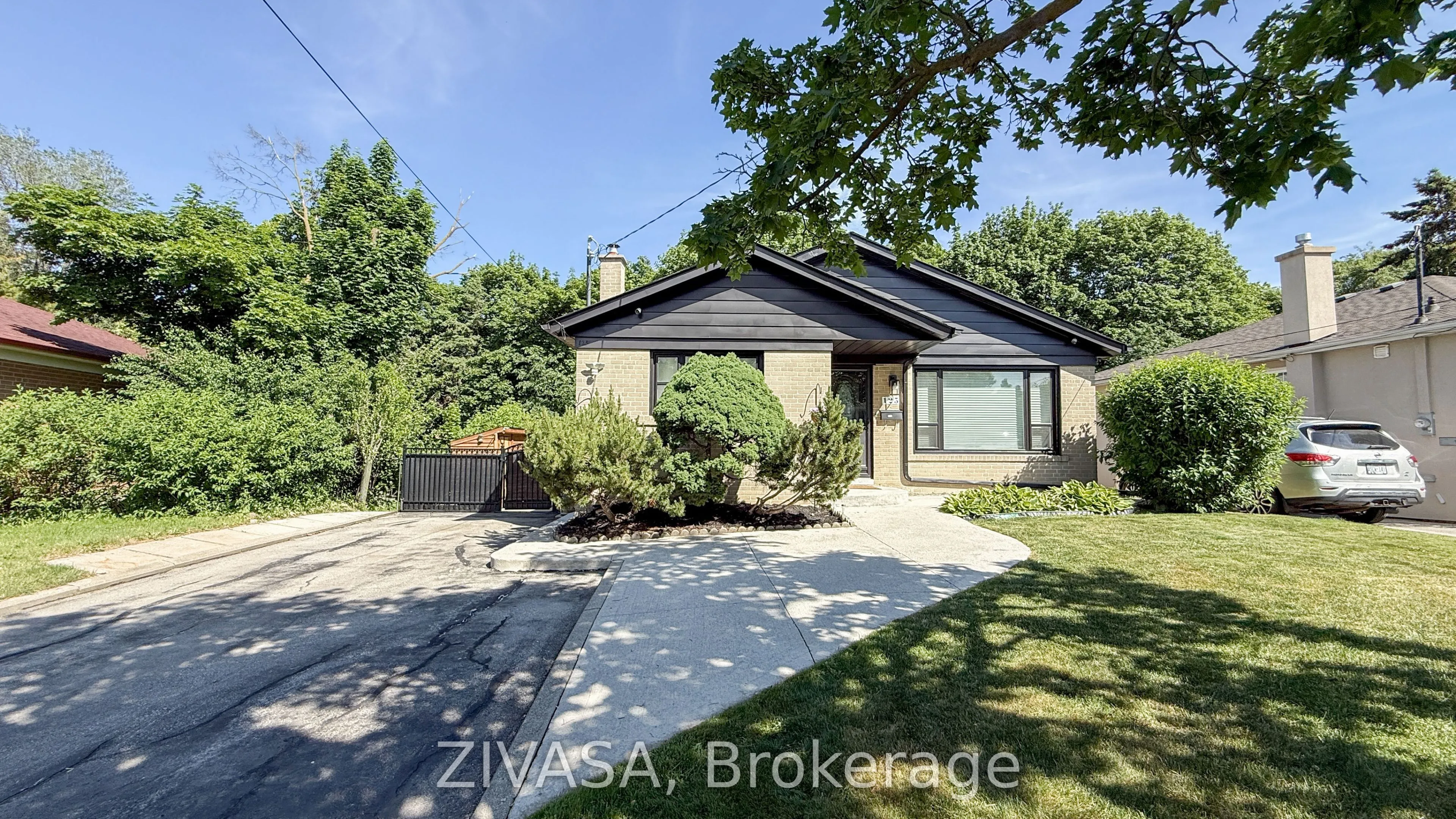 Detached Home For Sale | W13731122