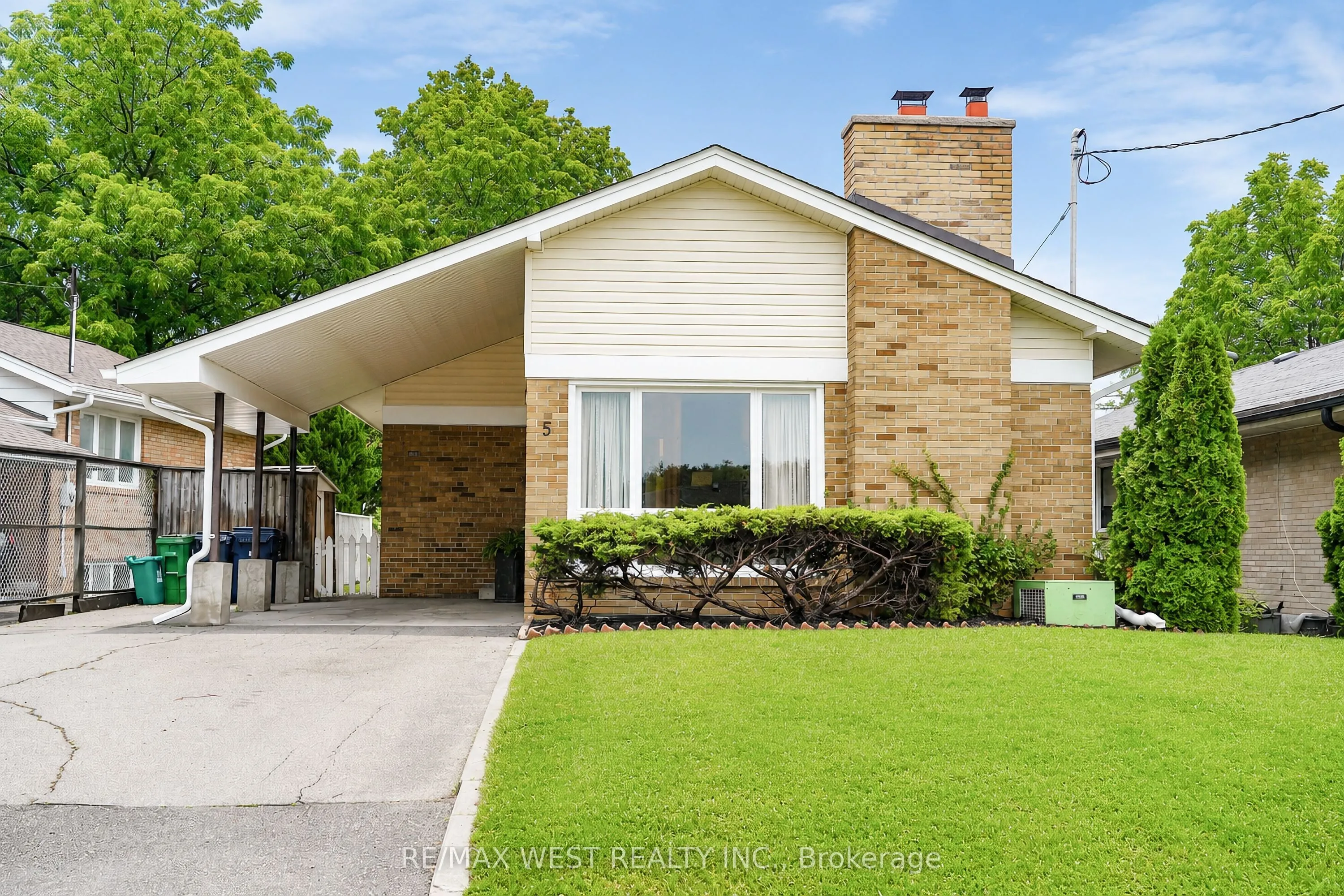 Detached Home For Sale | W13731148