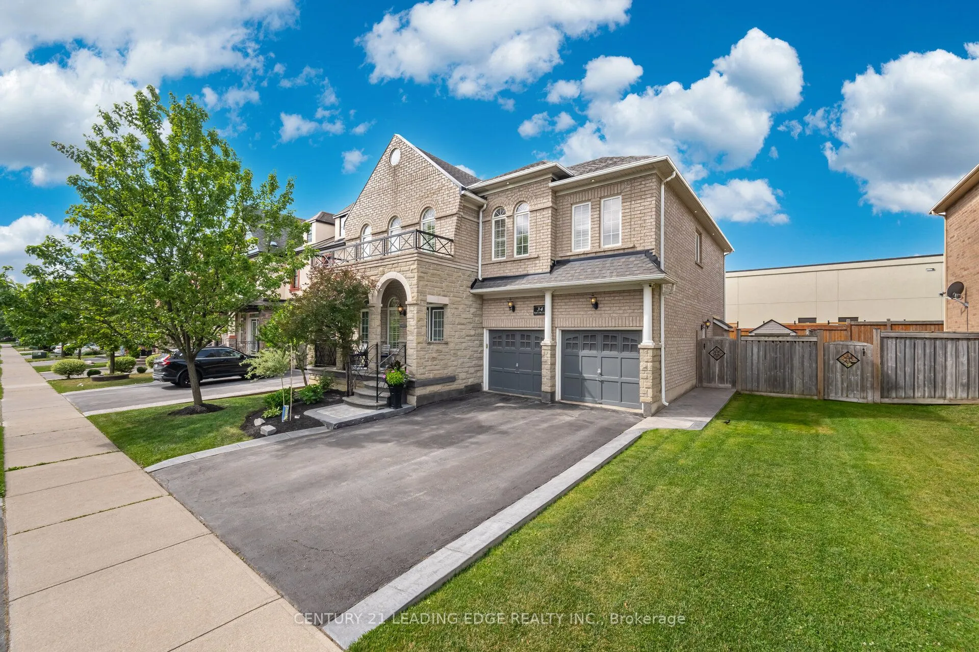 Detached Home For Sale | W13731316