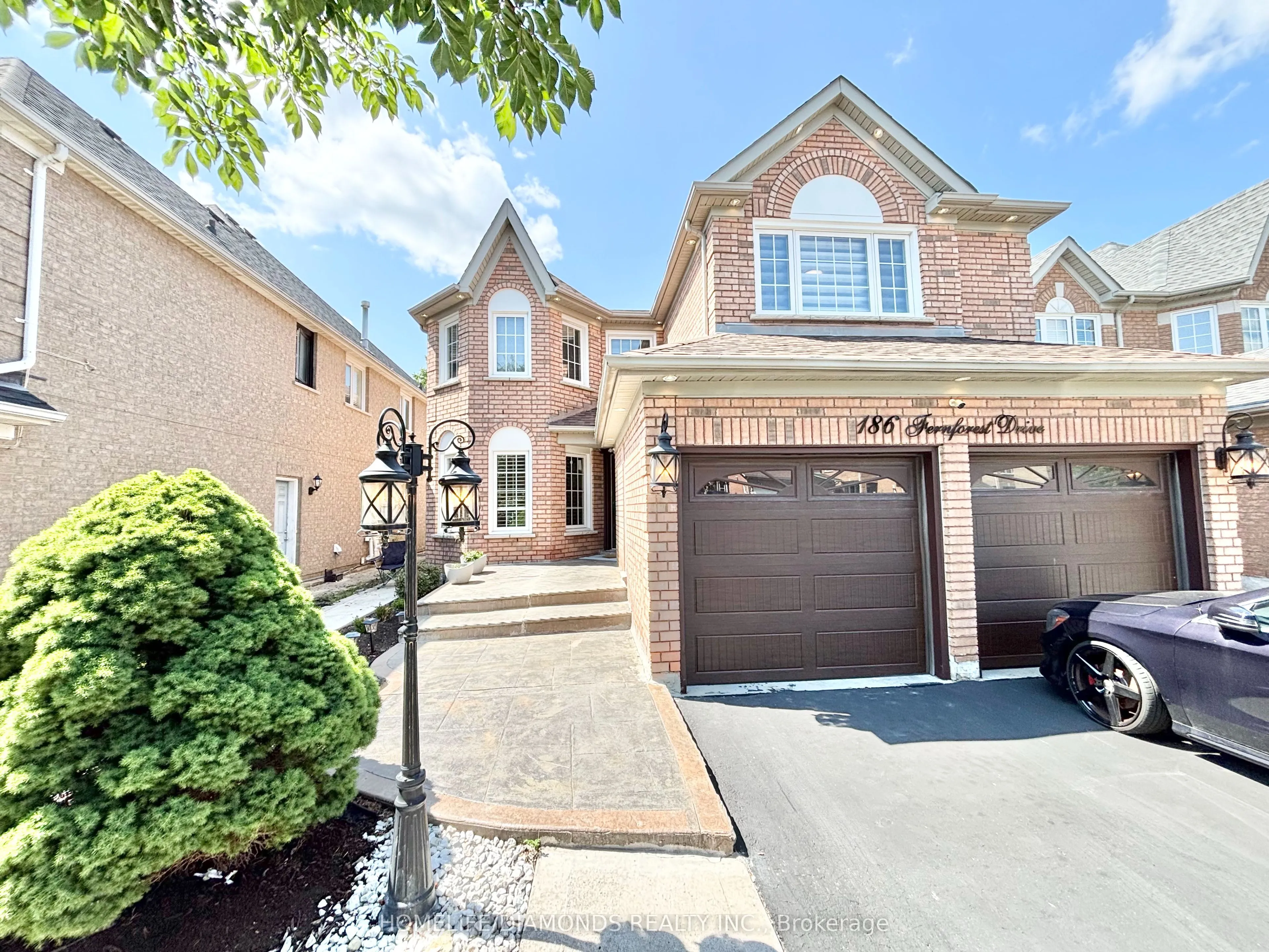 Detached Home For Sale | W13731636