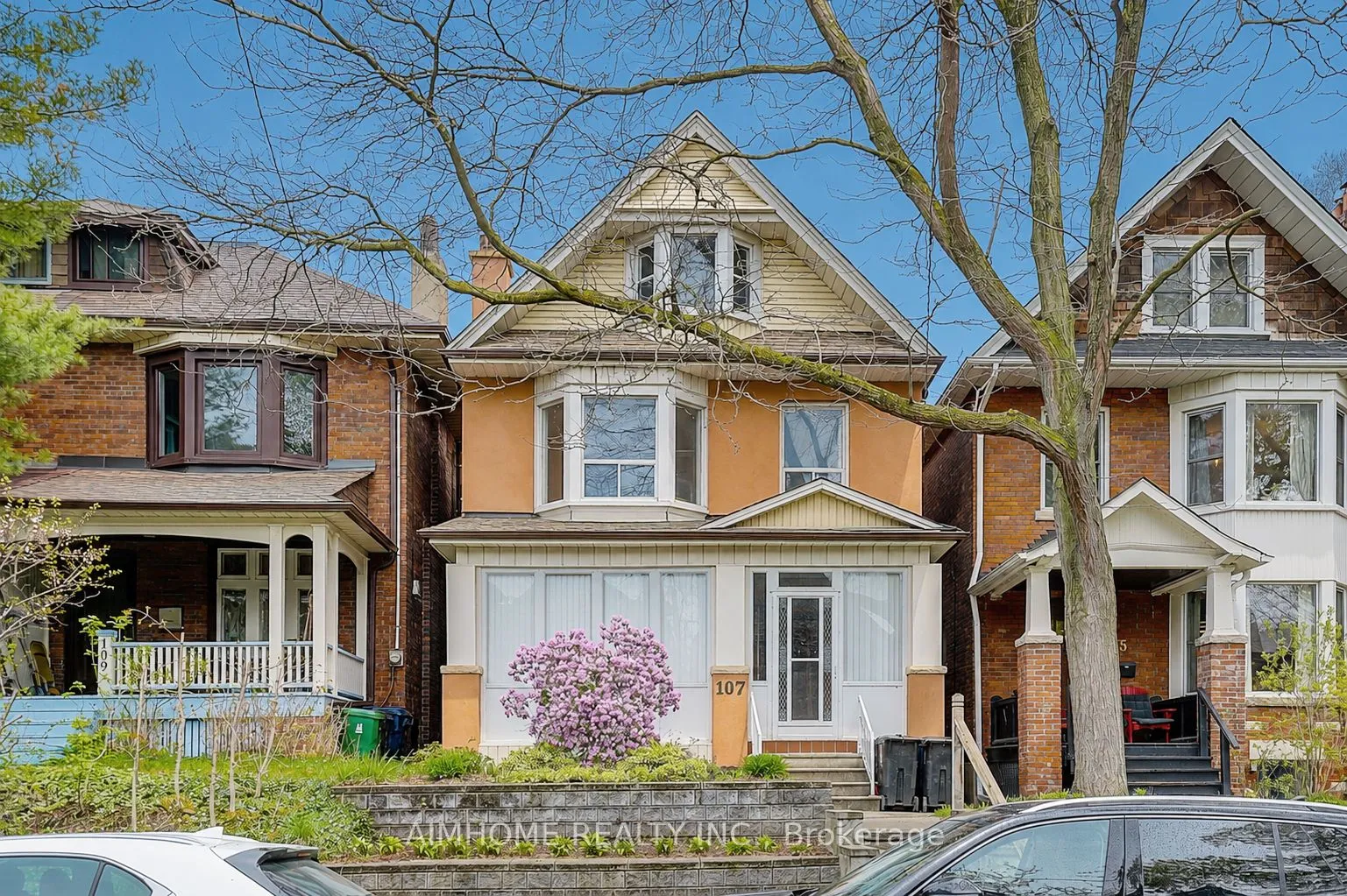 Detached Home For Sale | W13732518