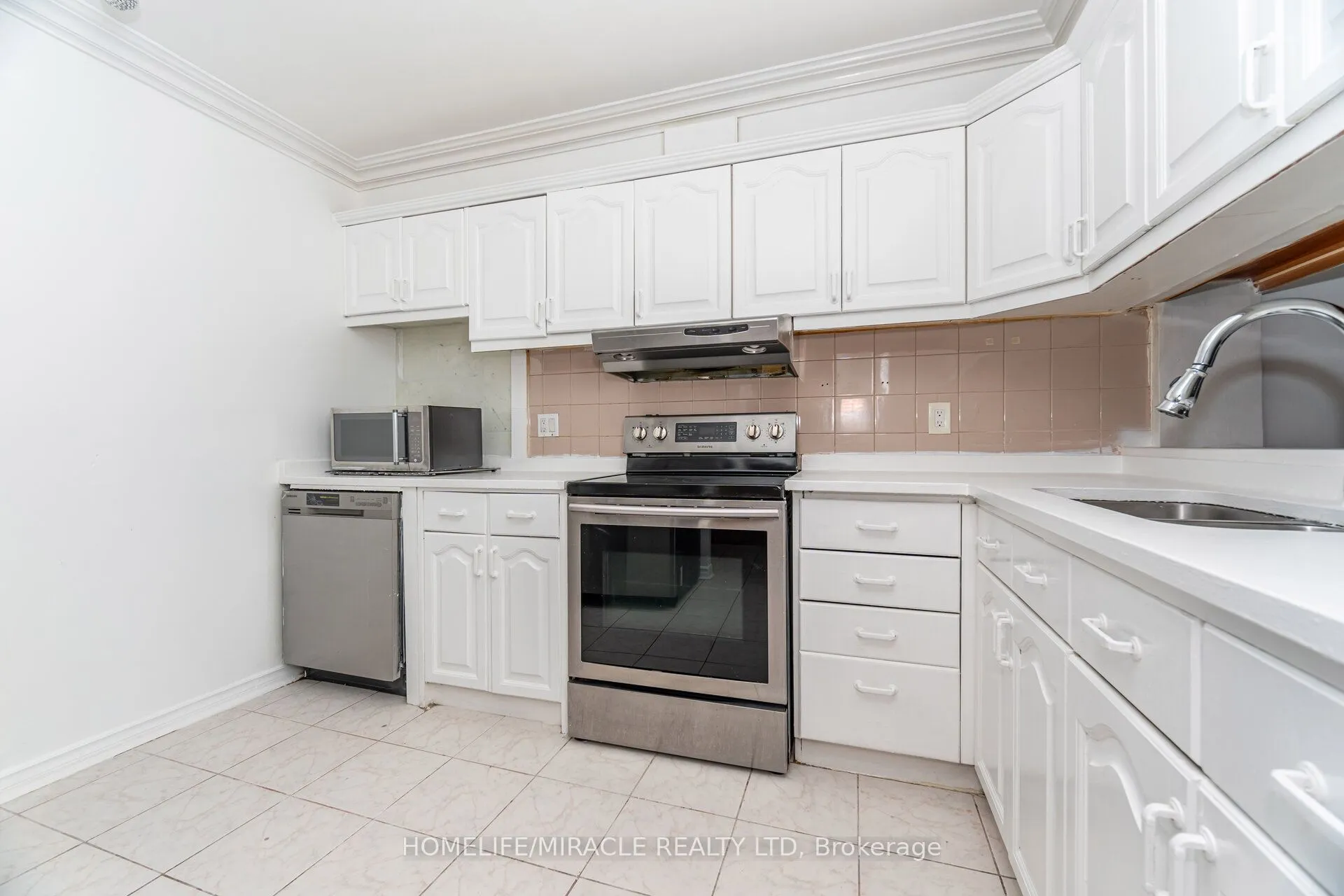Property For Sale | W13732808