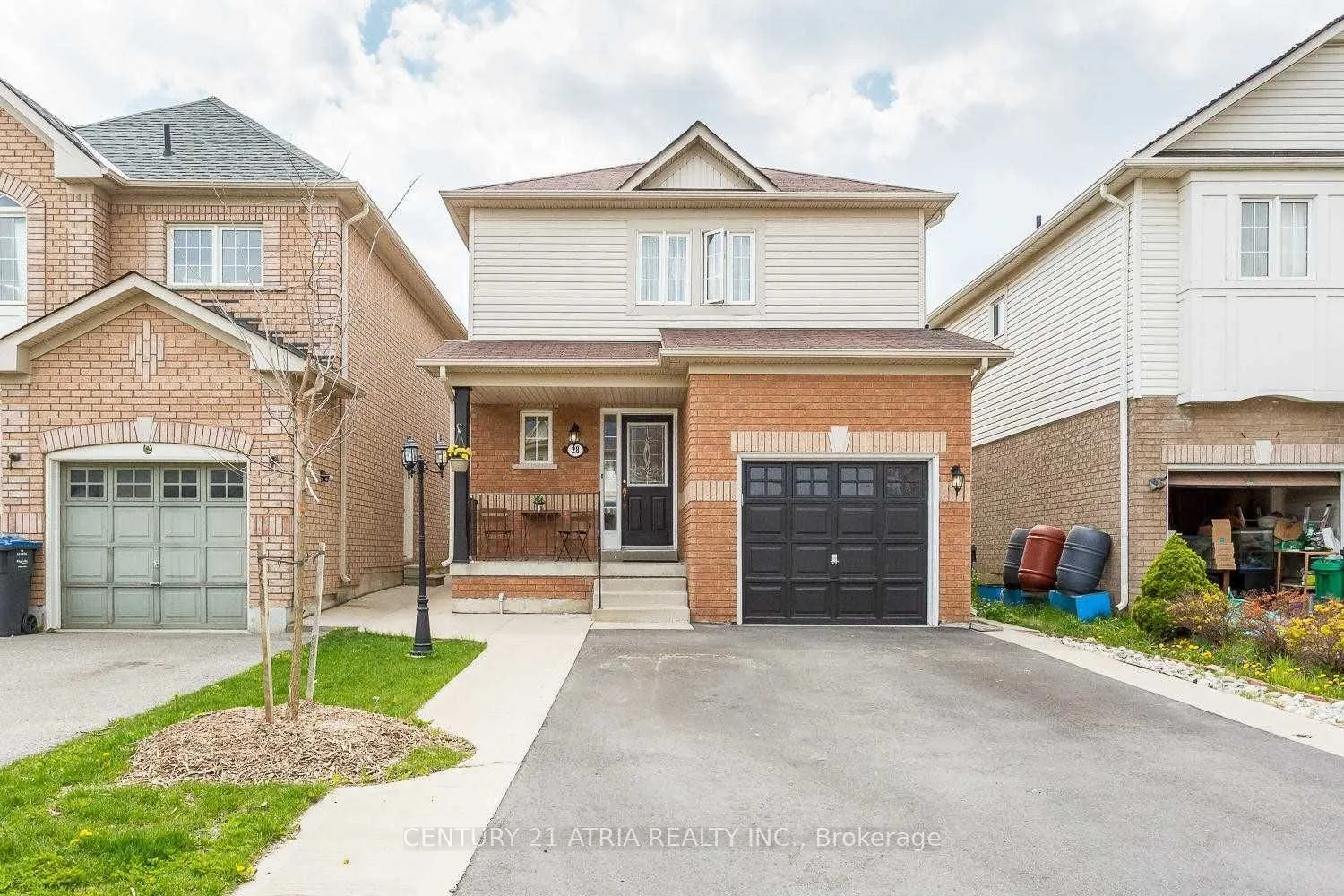 Detached Home For Lease | W13733066