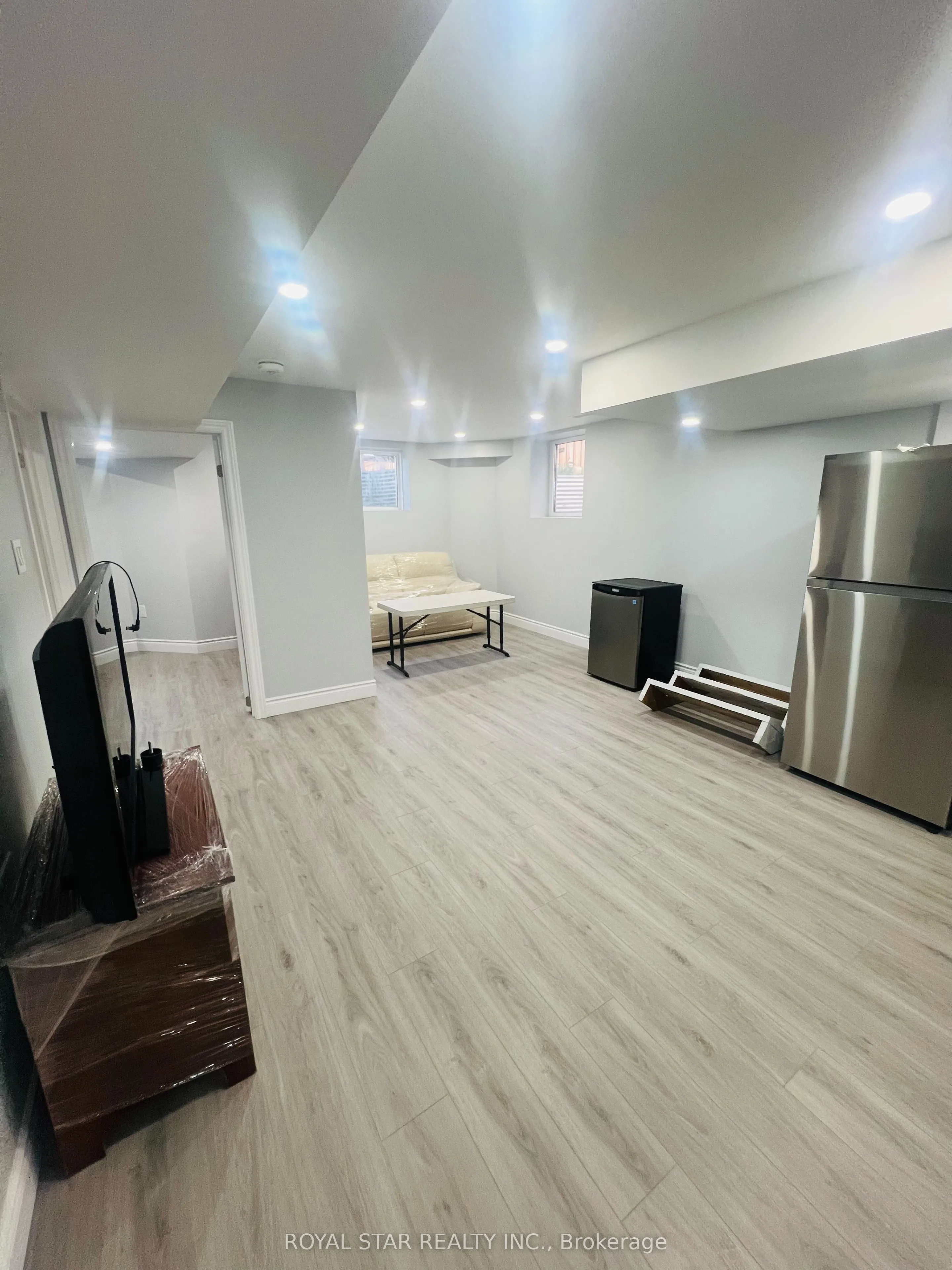 Detached Home For Lease | W13733102
