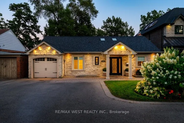 4653 Dundas W Street, Toronto W08, ON M9A 1A4