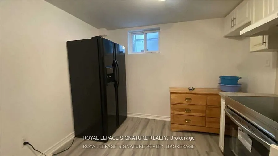Detached Home For Lease | W13733620