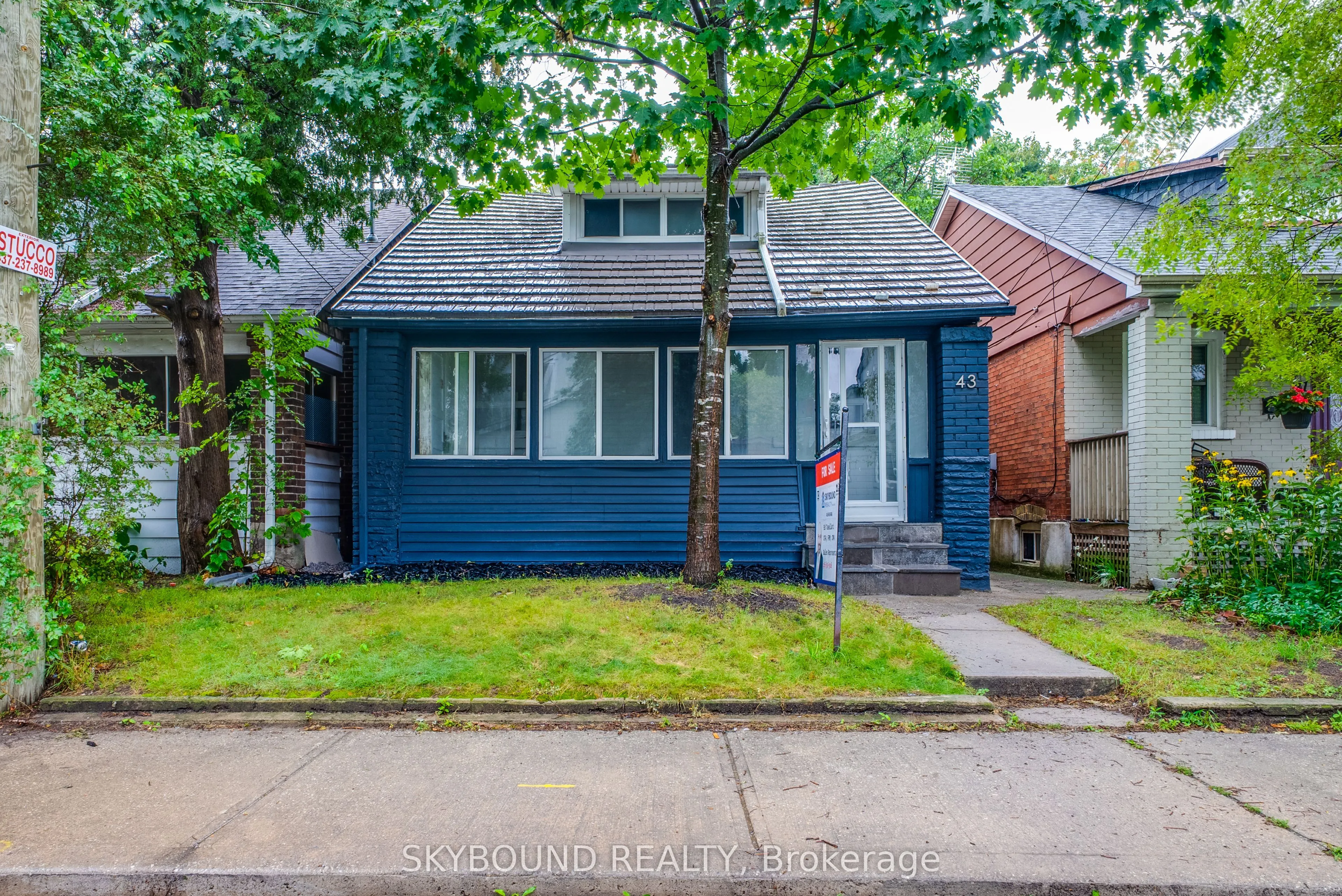 Detached Home For Sale | W13734126