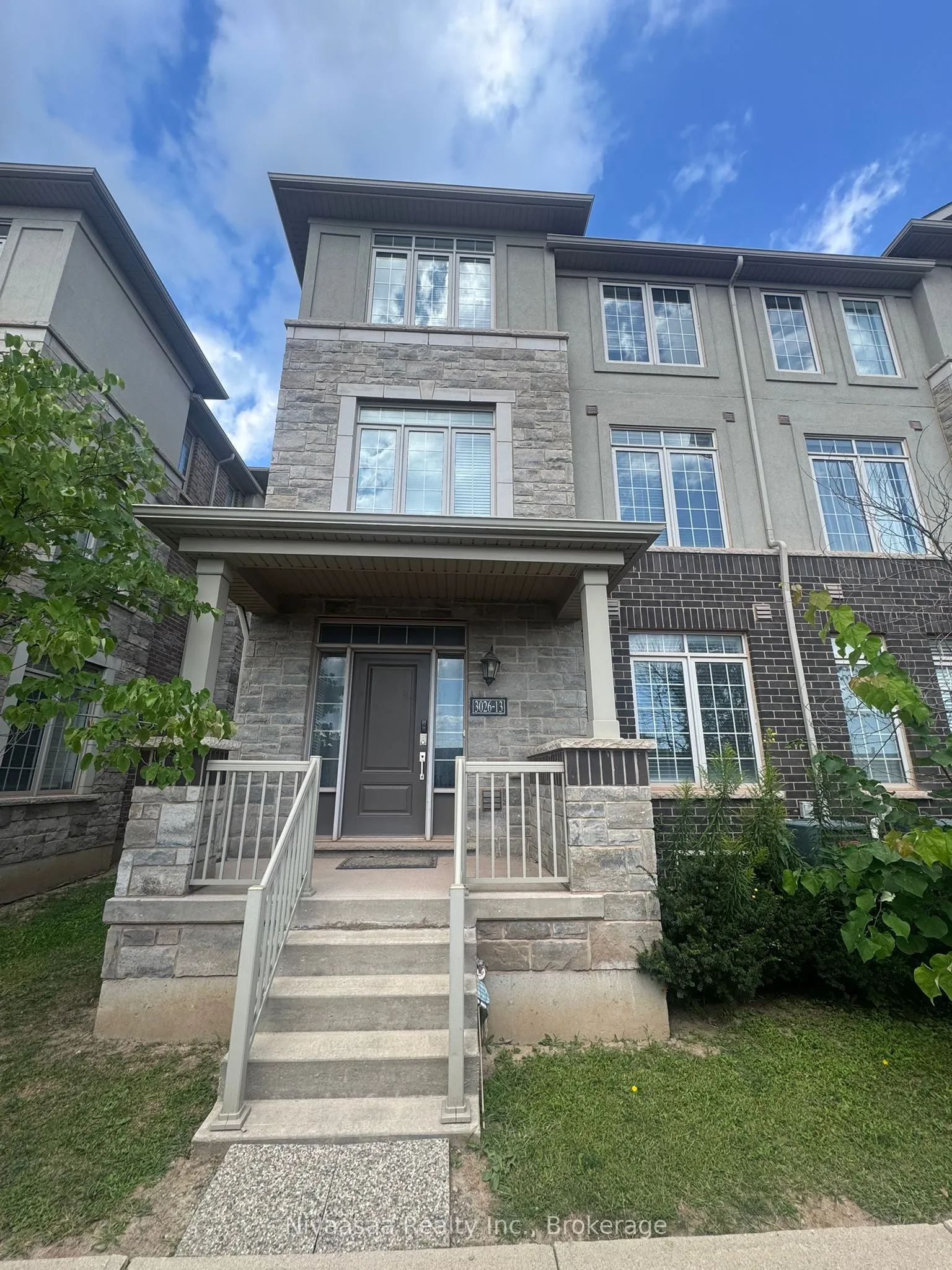 Property For Lease | W13734282