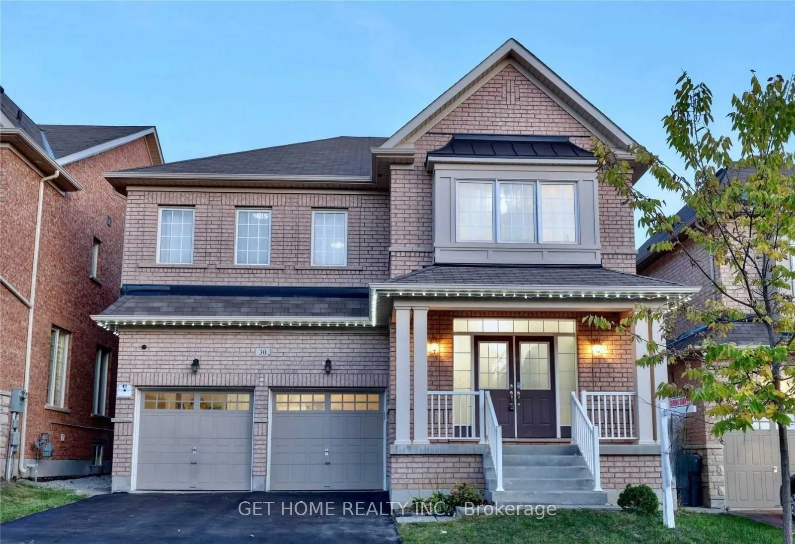 Detached Home For Lease | W13734774