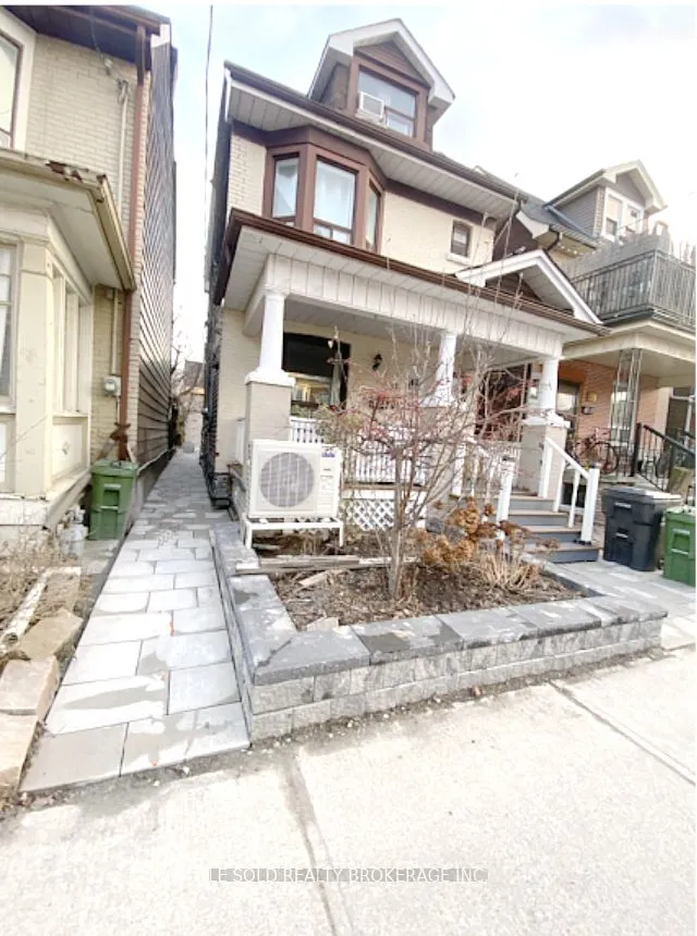 Detached Home For Lease | W13734952