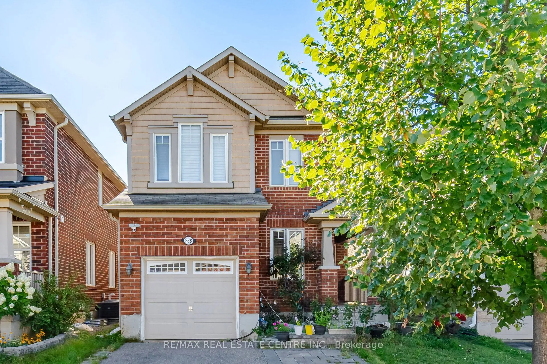 Detached Home For Lease | W13735076