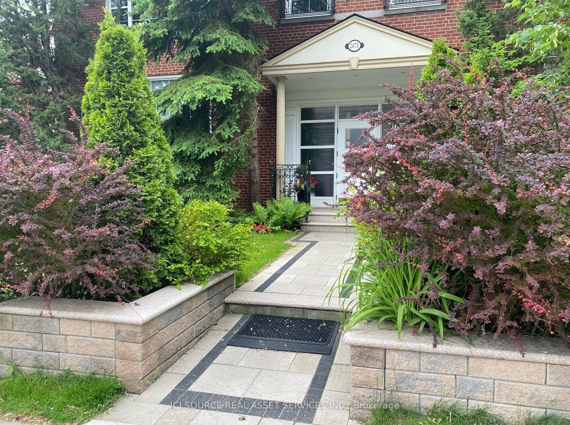 Multiplex For Lease | W13735120